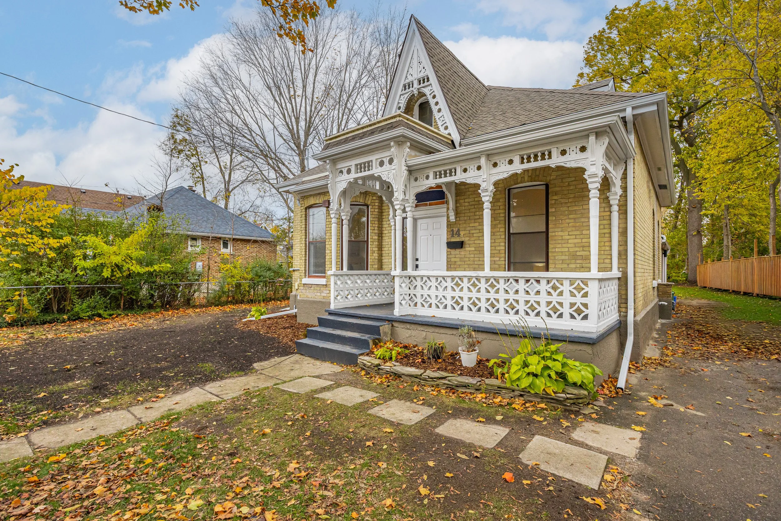 14 Euclid Ave -01.jpg