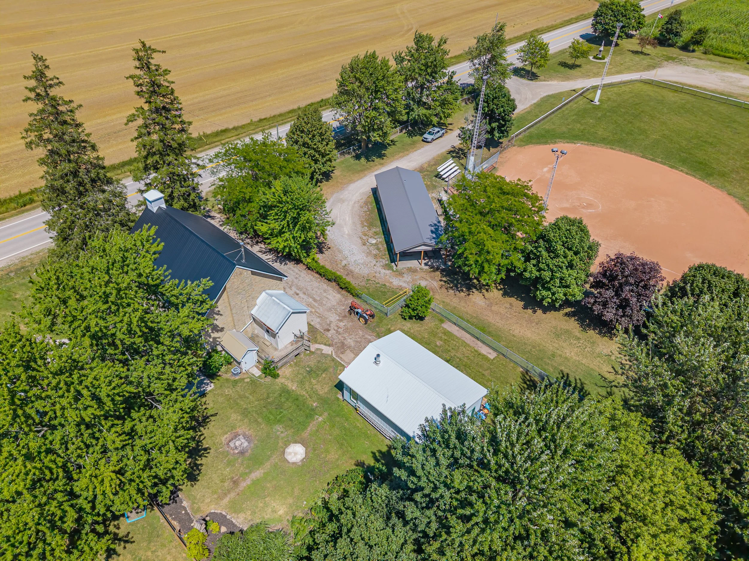3229 Mcgillivray Dr -46.jpg