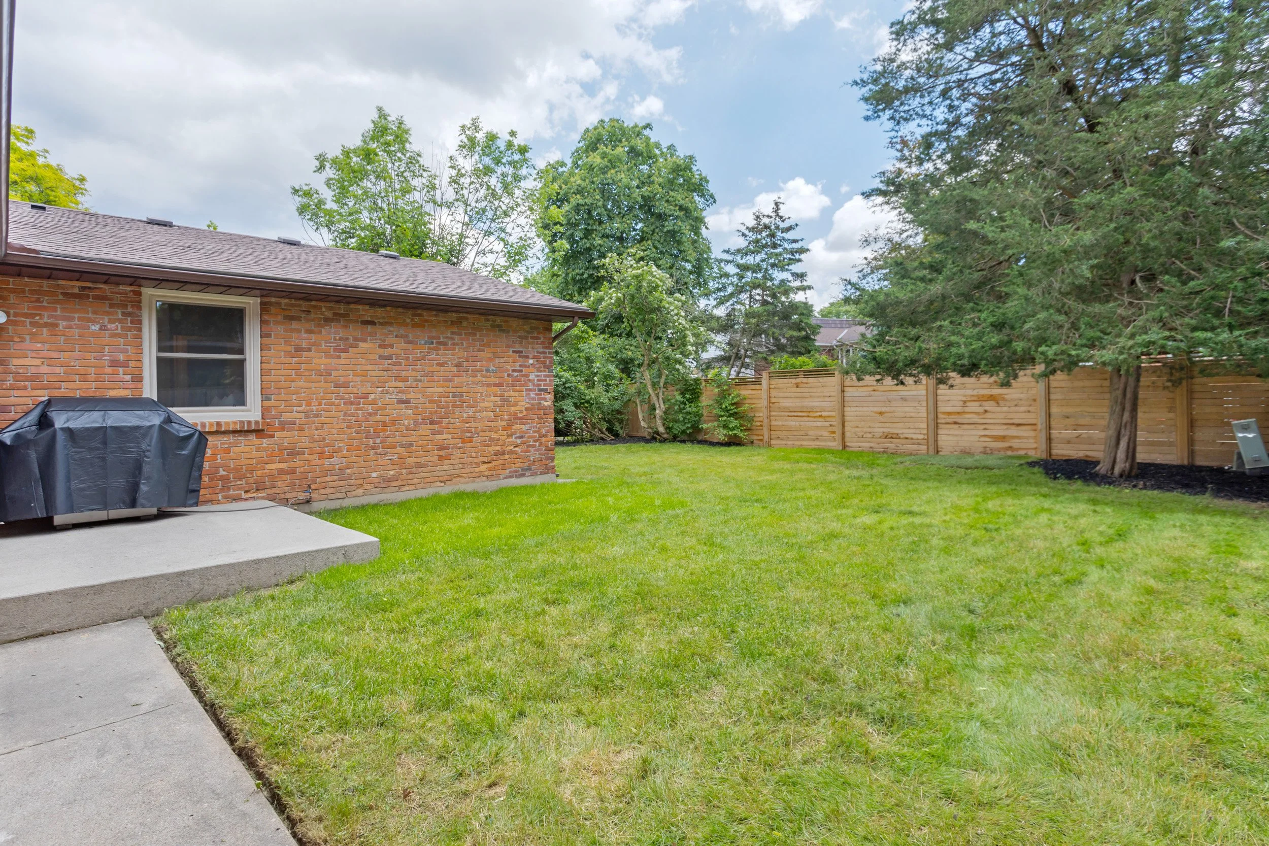 462 Grandview Ave-37.jpg