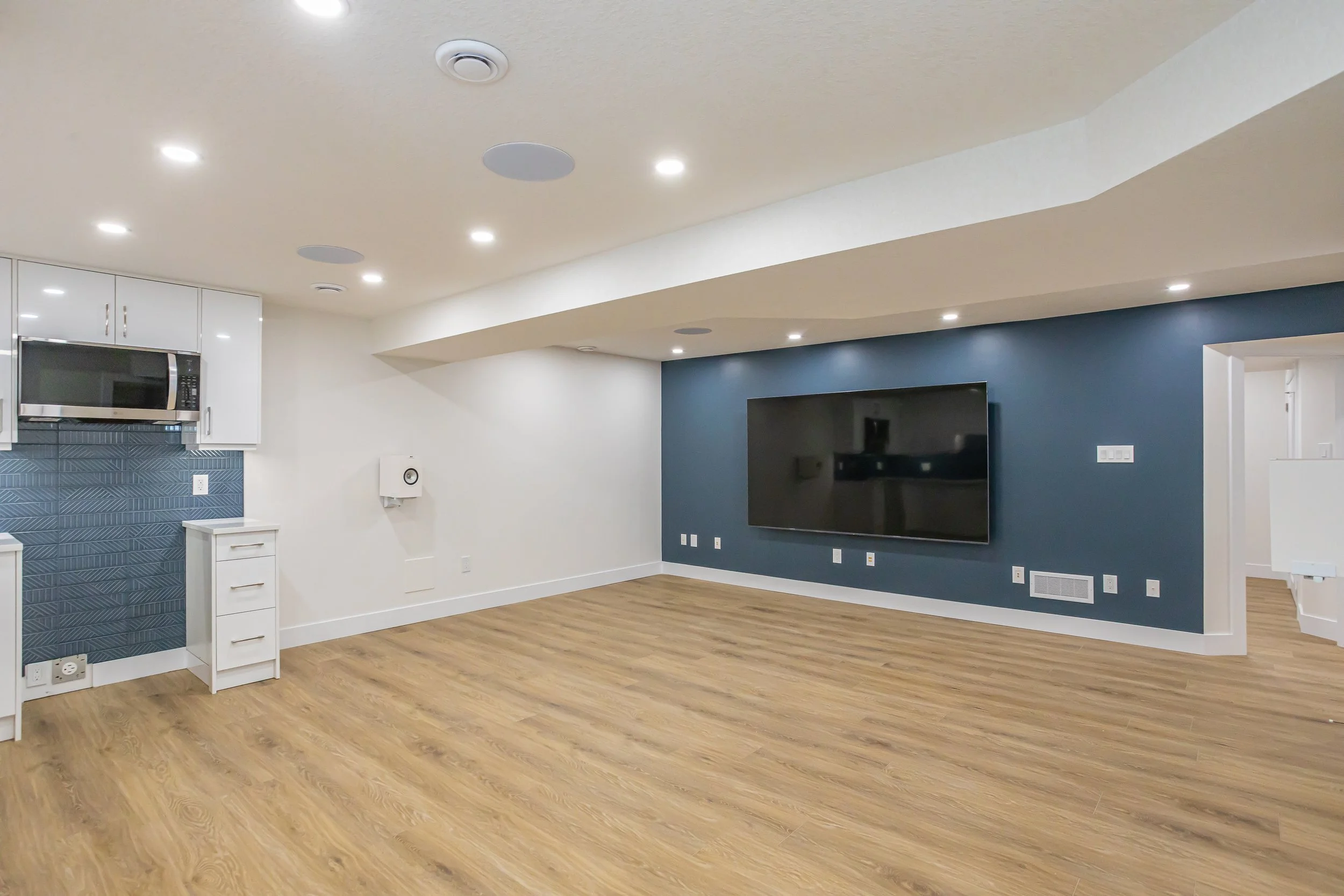 3359 Regiment Rd-11.jpg