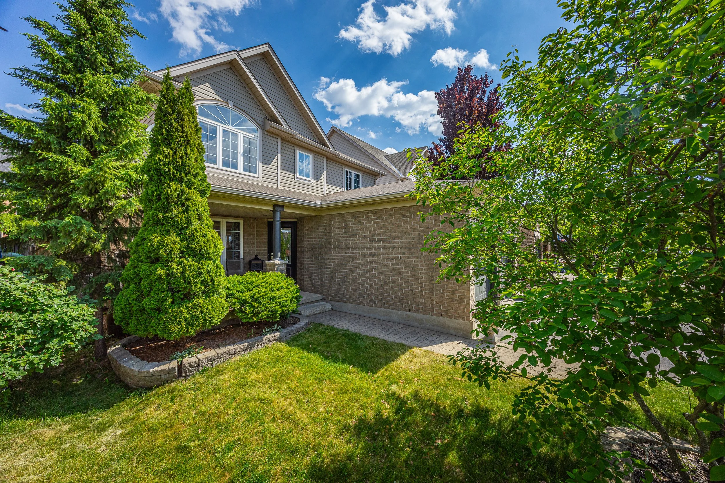 1204 Meadowvale Dr -04.jpg