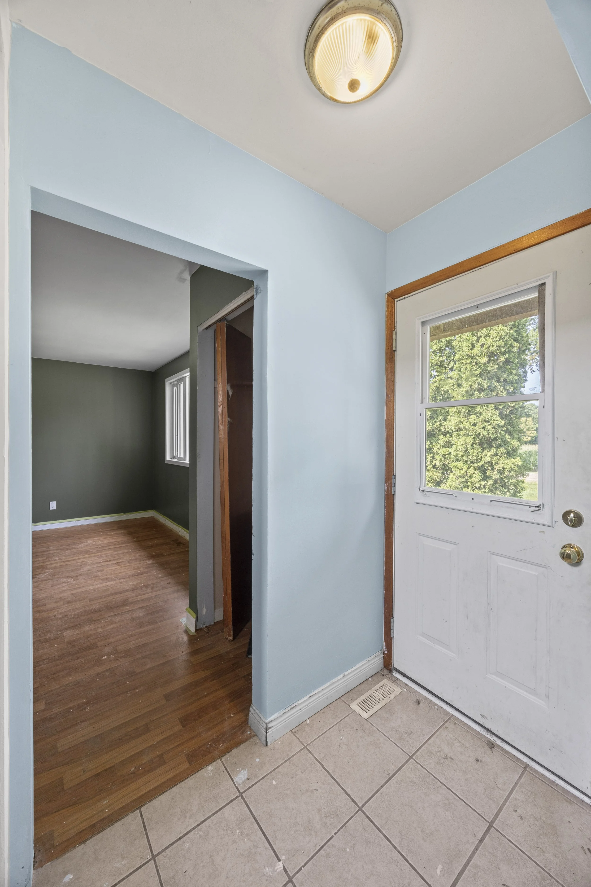 10207 Ivan Dr -06.JPG