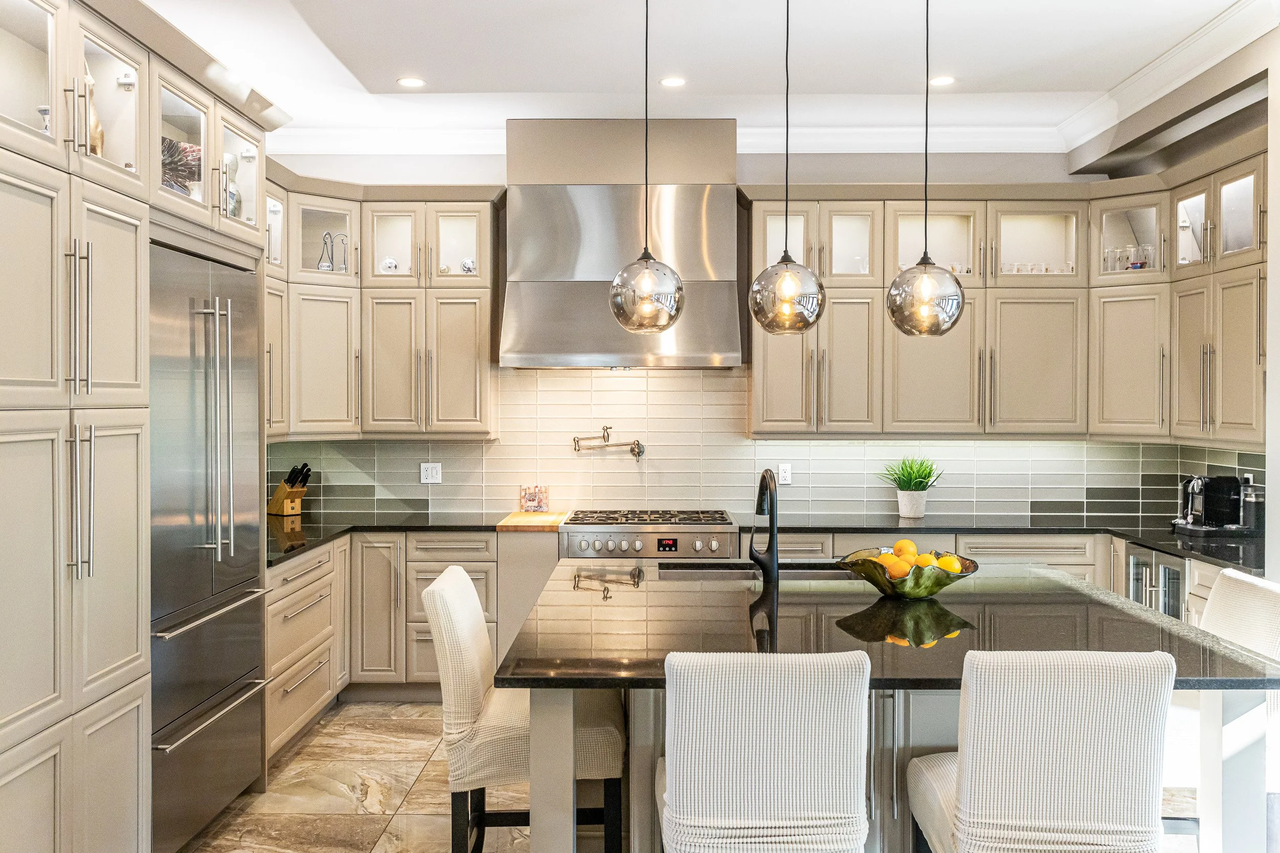 4-80 Barton St-9.jpg