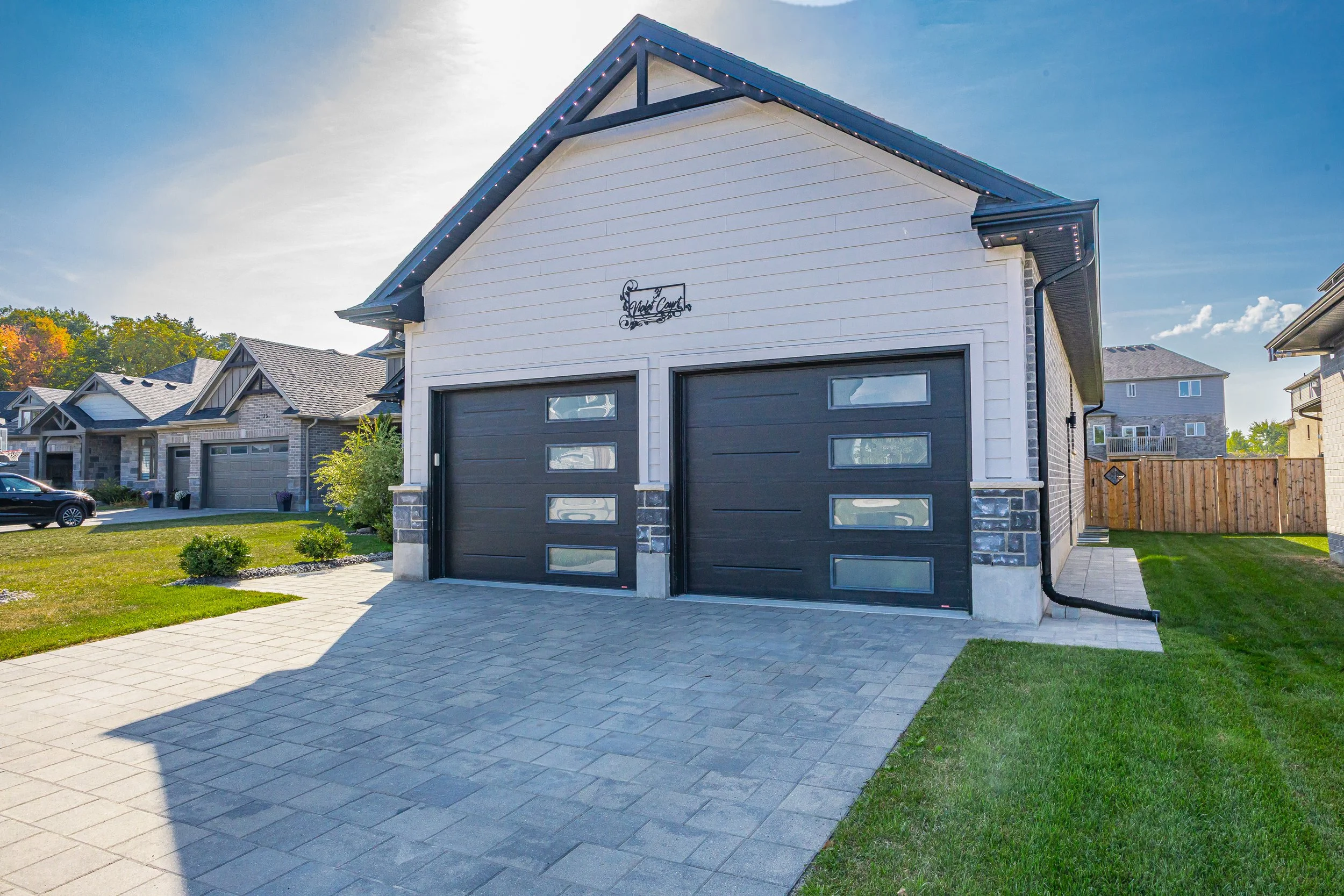 31 Violet Crt - 4.jpg
