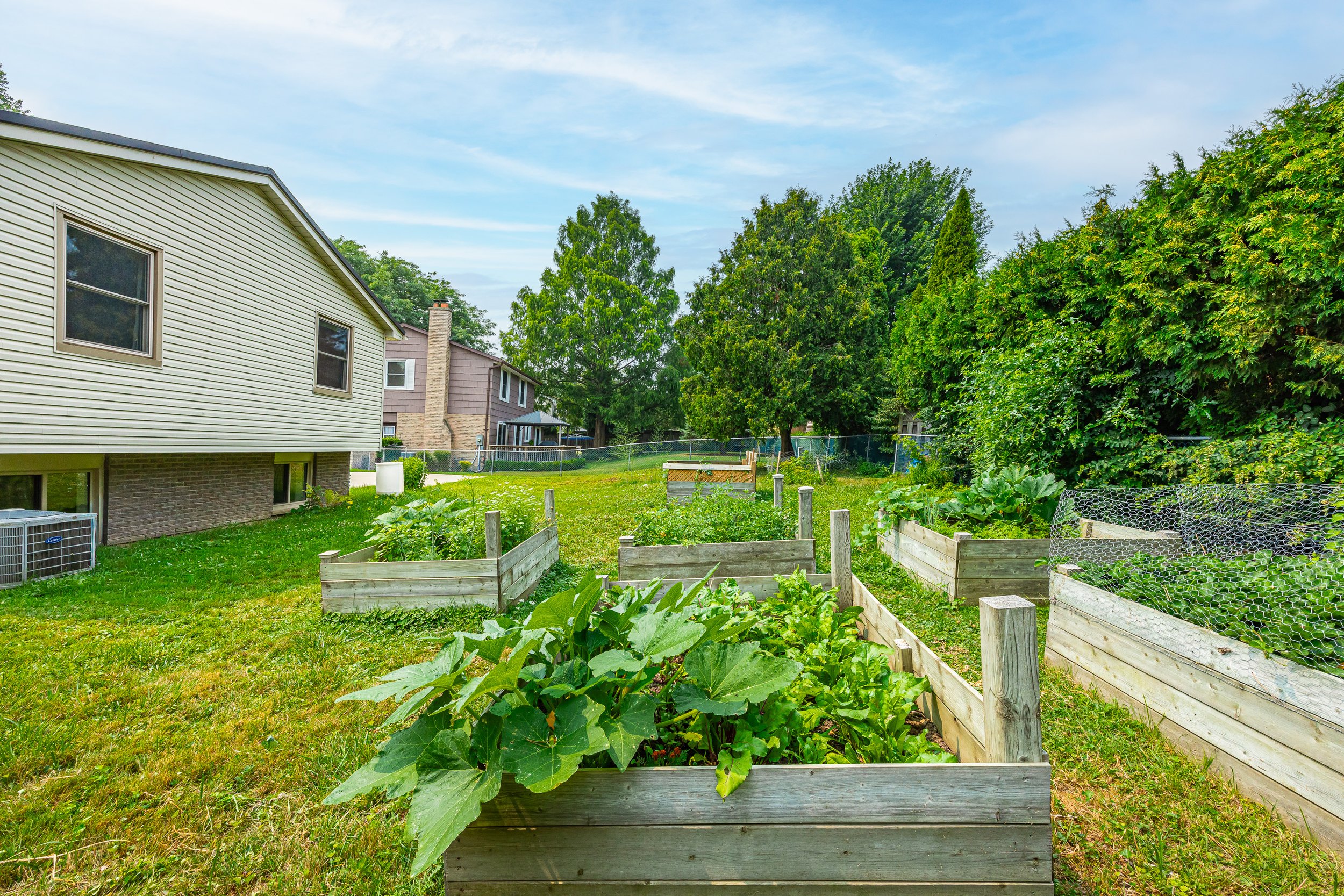 EXT - 708 Village Green Ave-12.jpg
