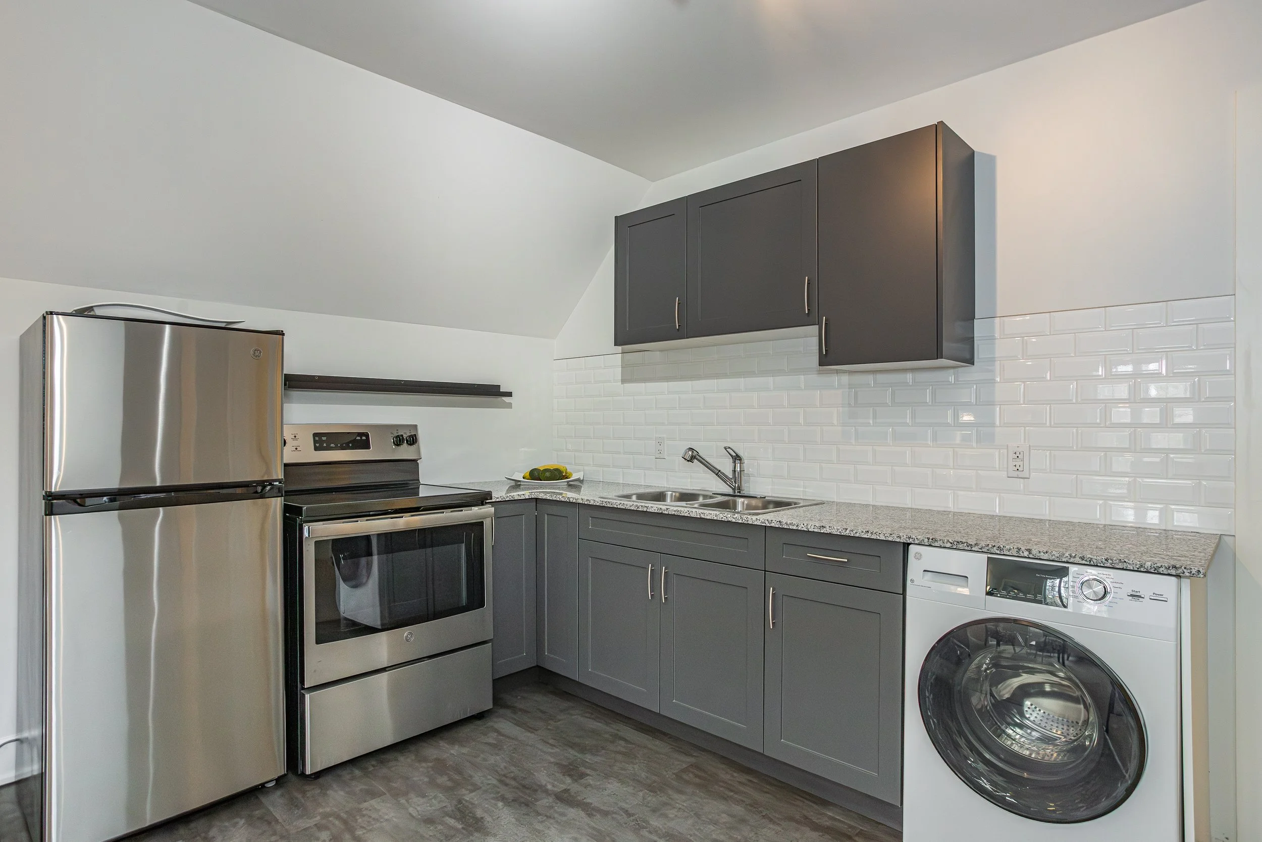 2-159 Windermere Rd-43.jpg