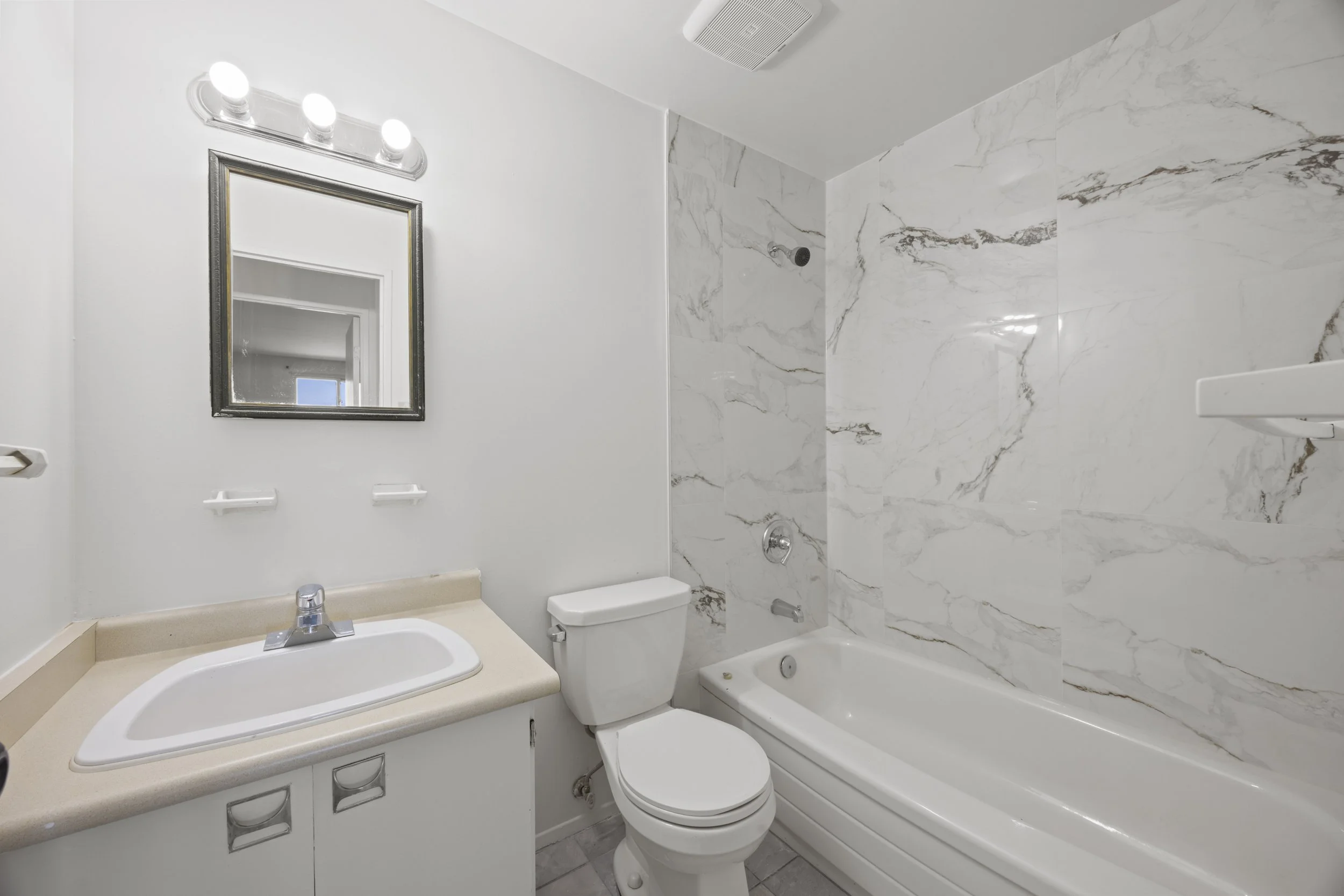 504-1104 Jalna Blvd -28.JPG