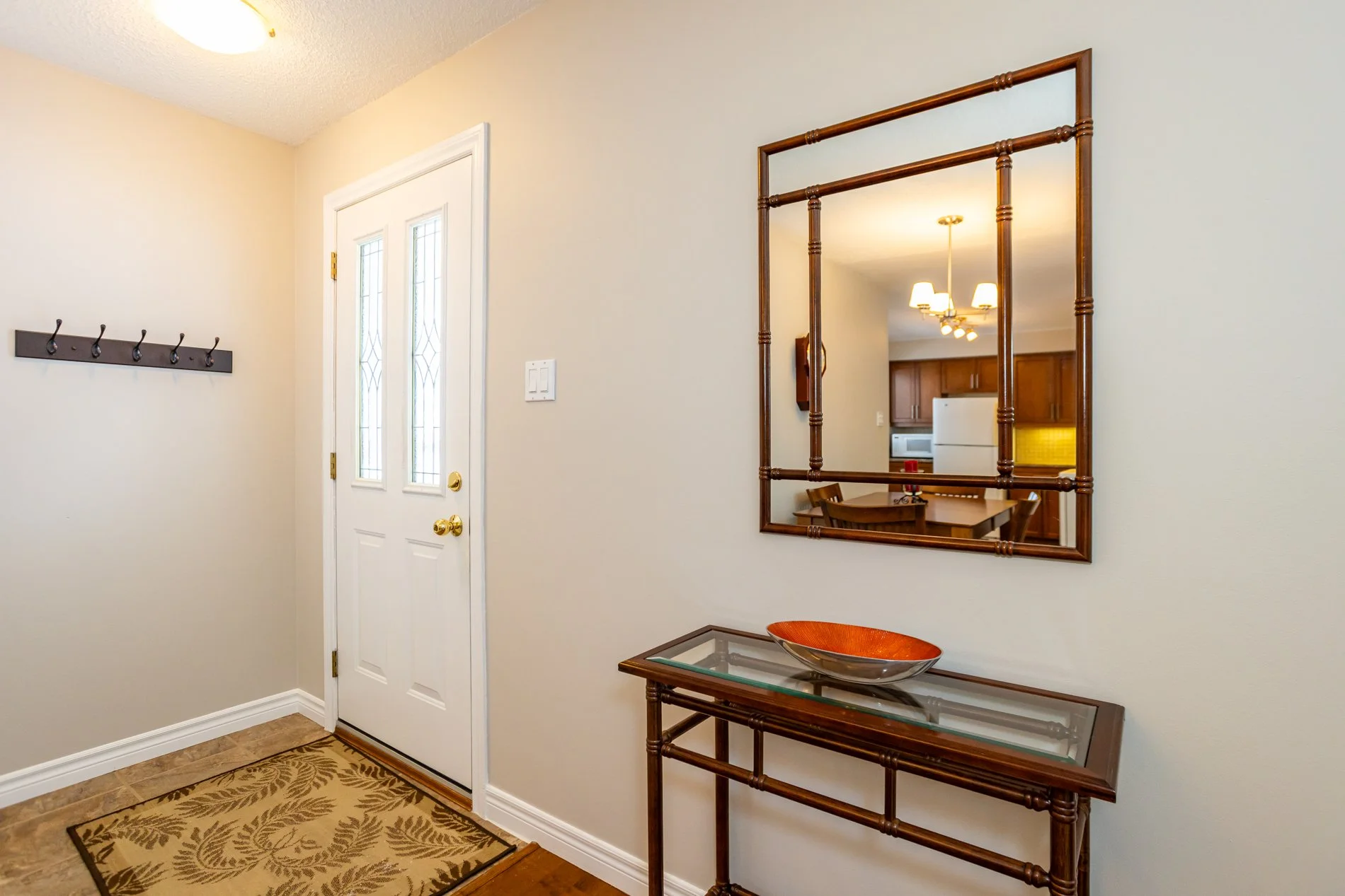 43 Frobisher Cres-8.jpg