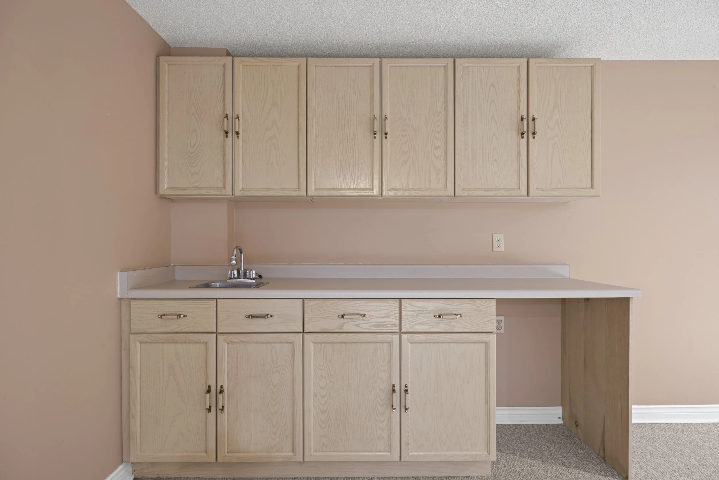 12-90 Ontario St S -30.JPG