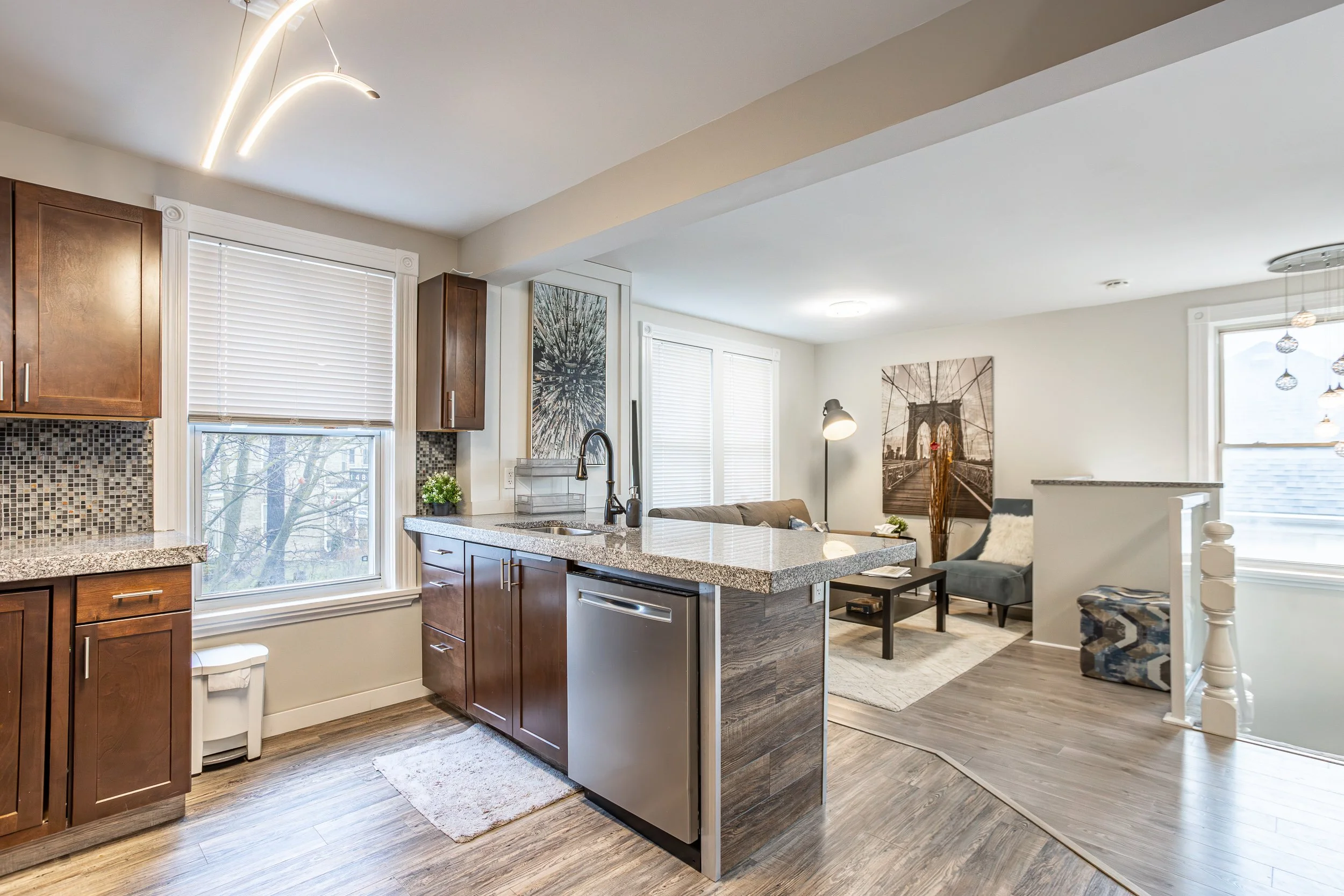 141 Bruce St - Unit 1-16.jpg