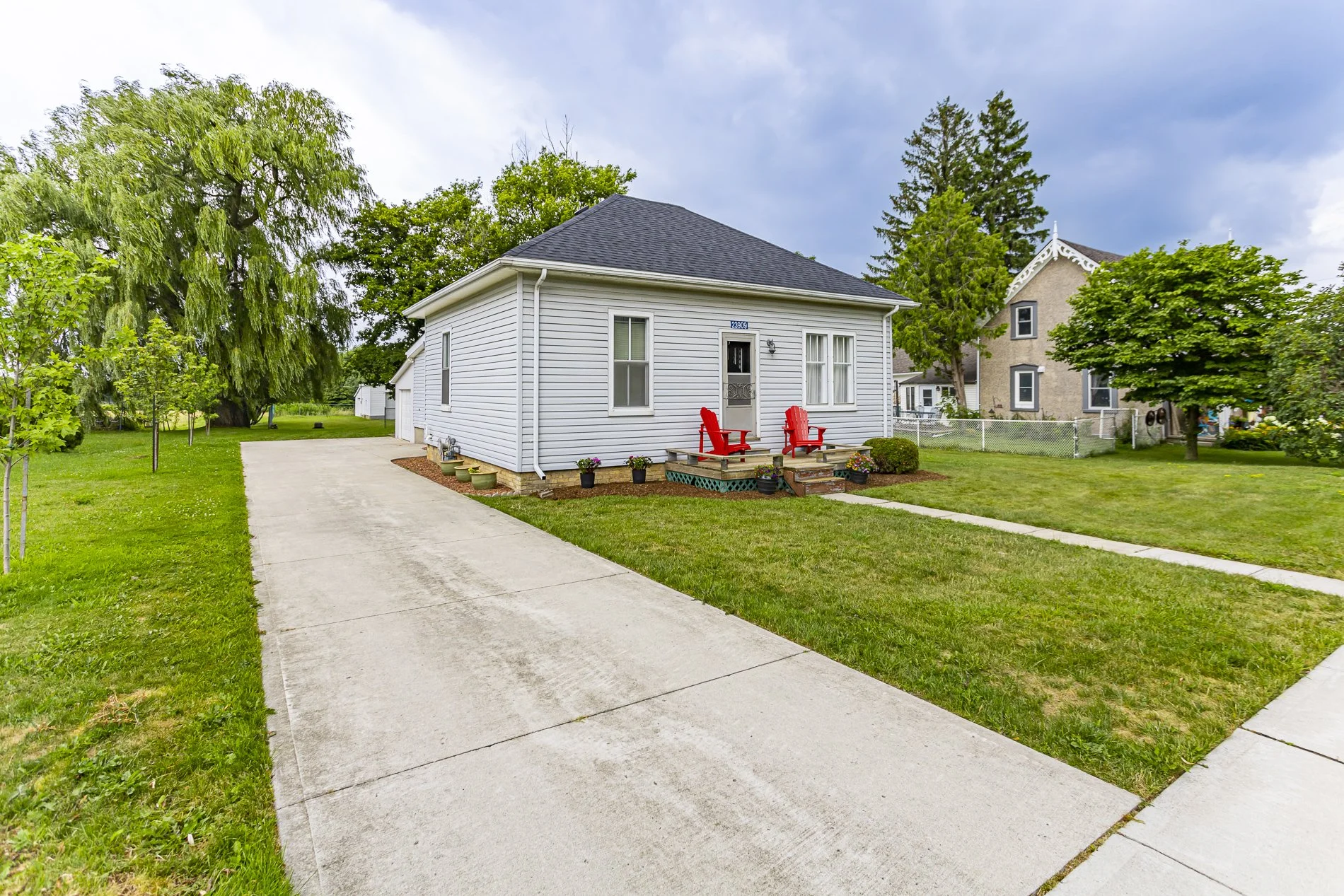 23909 Denfield Rd_05.jpg