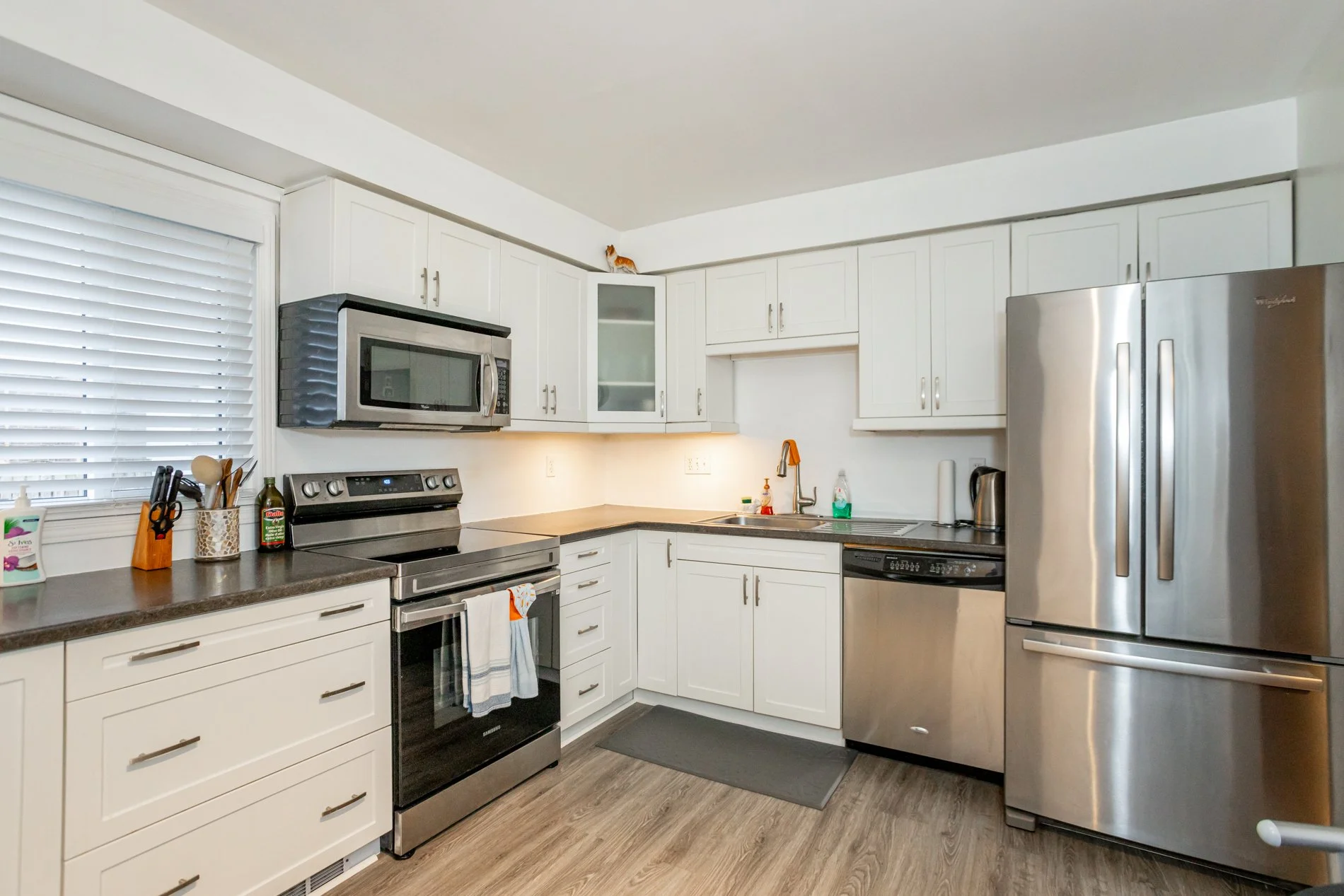 17-311 Vesta Rd-16.jpg