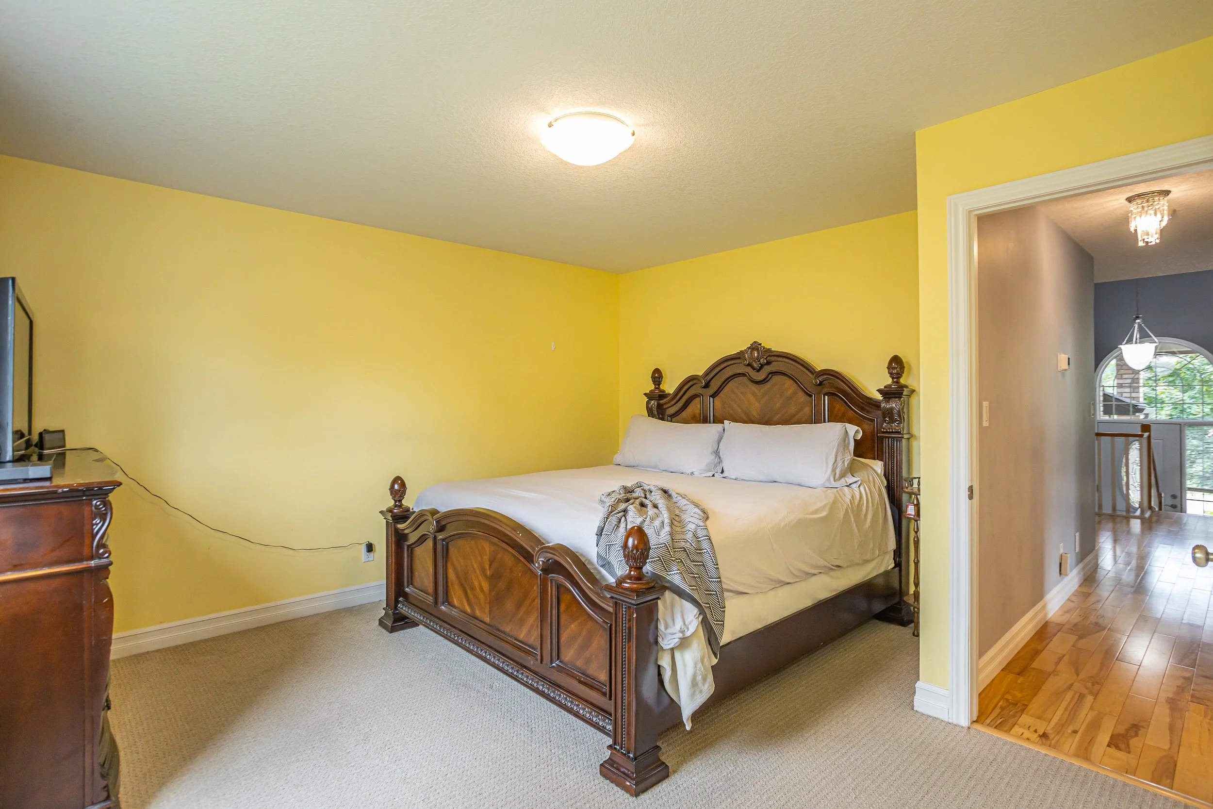58 Owen Ct-14.jpg