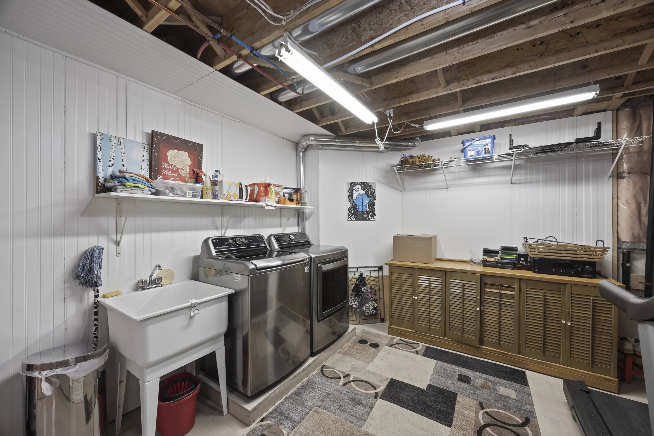 10159 Meadowlily Cres -38.JPG