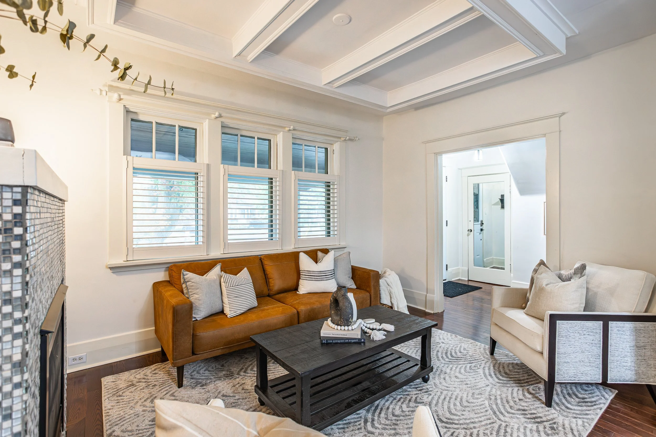 846 Colborne St-8.jpg