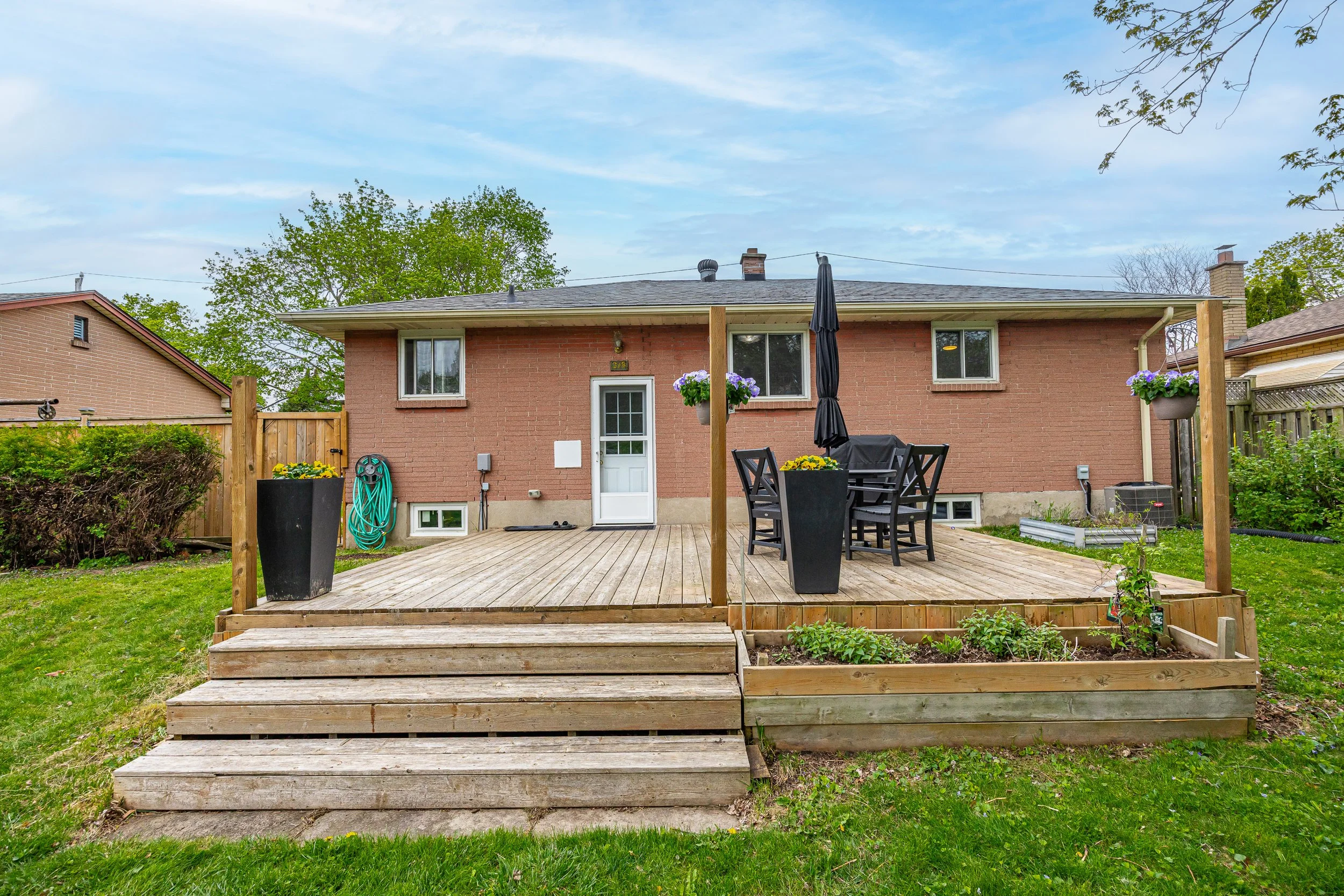 219 Burnside Dr -37.jpg