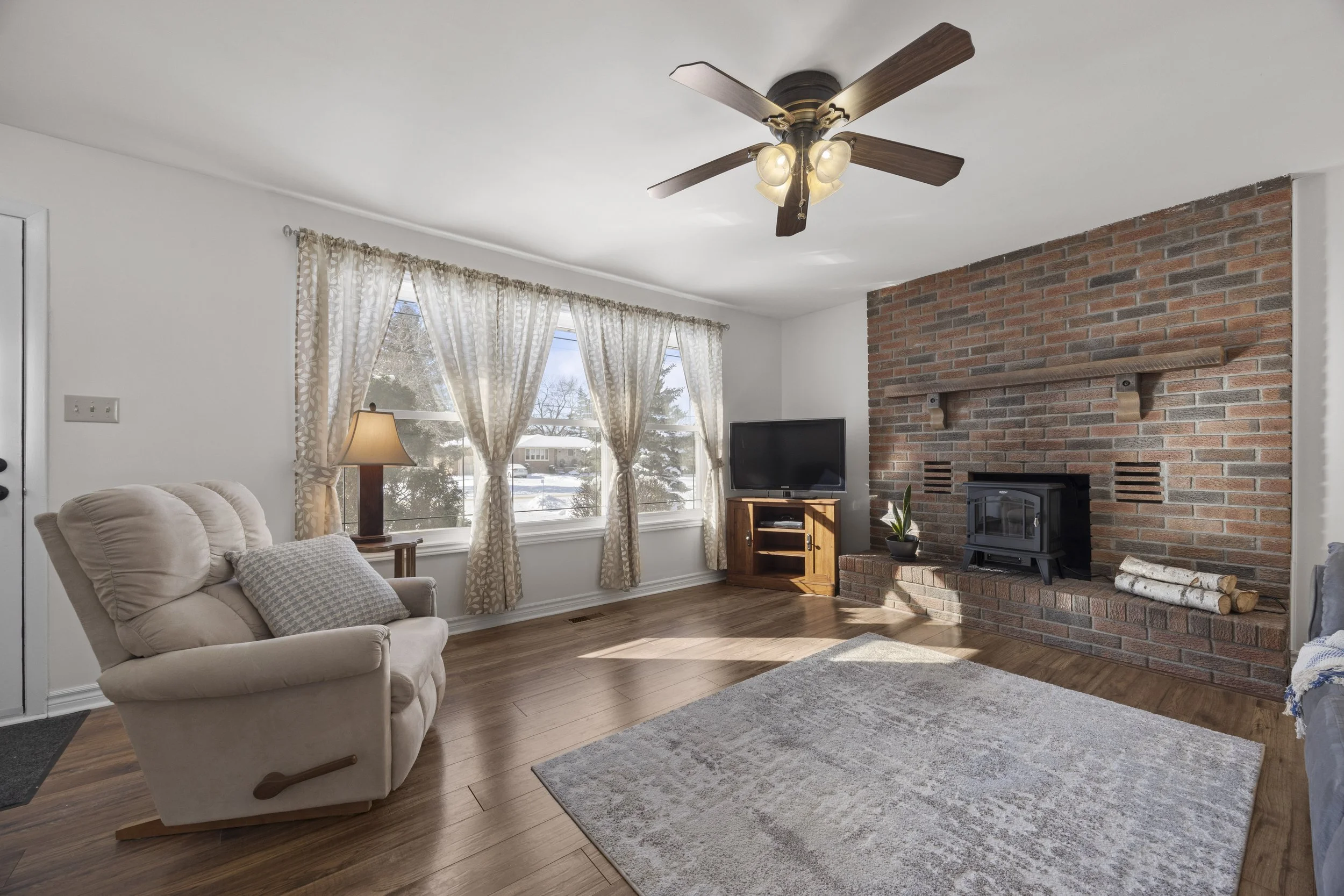 8 East Williams St -09.JPG