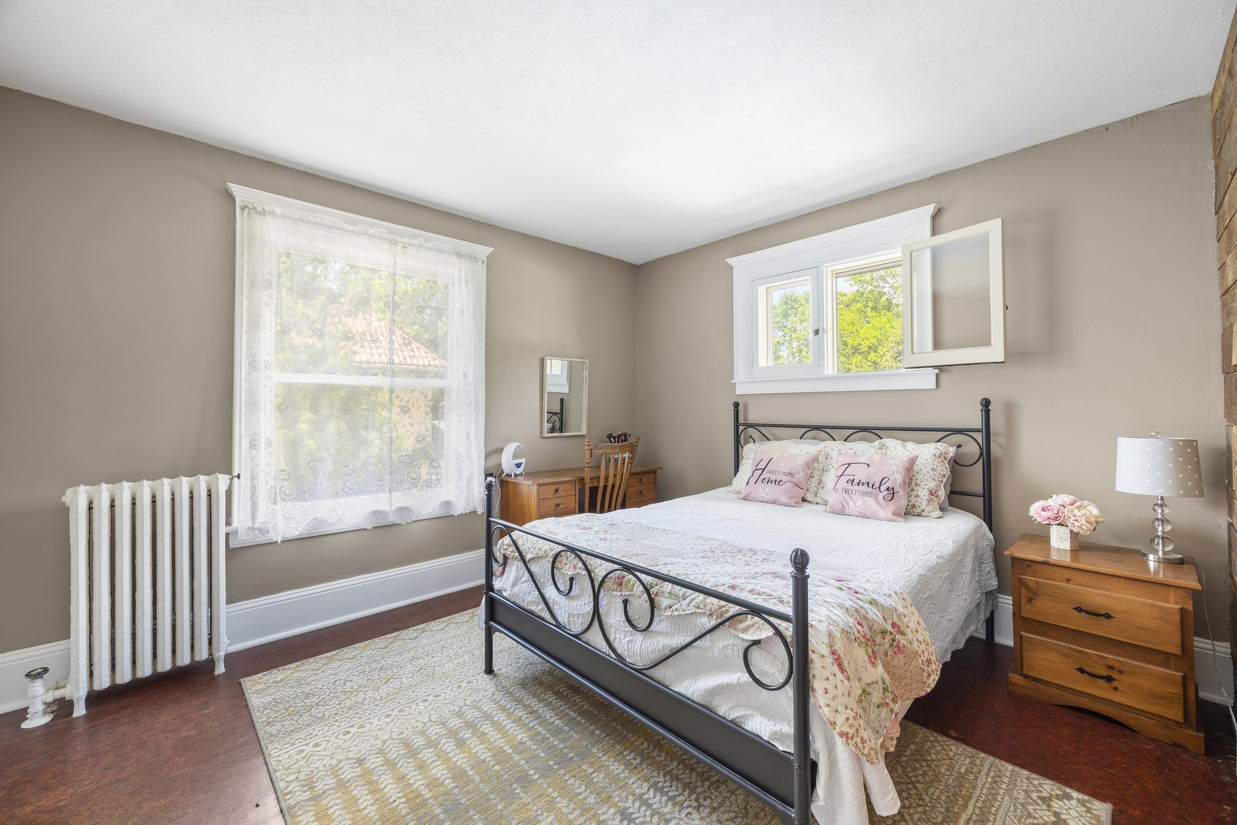 183 Shackleton St -28.JPG