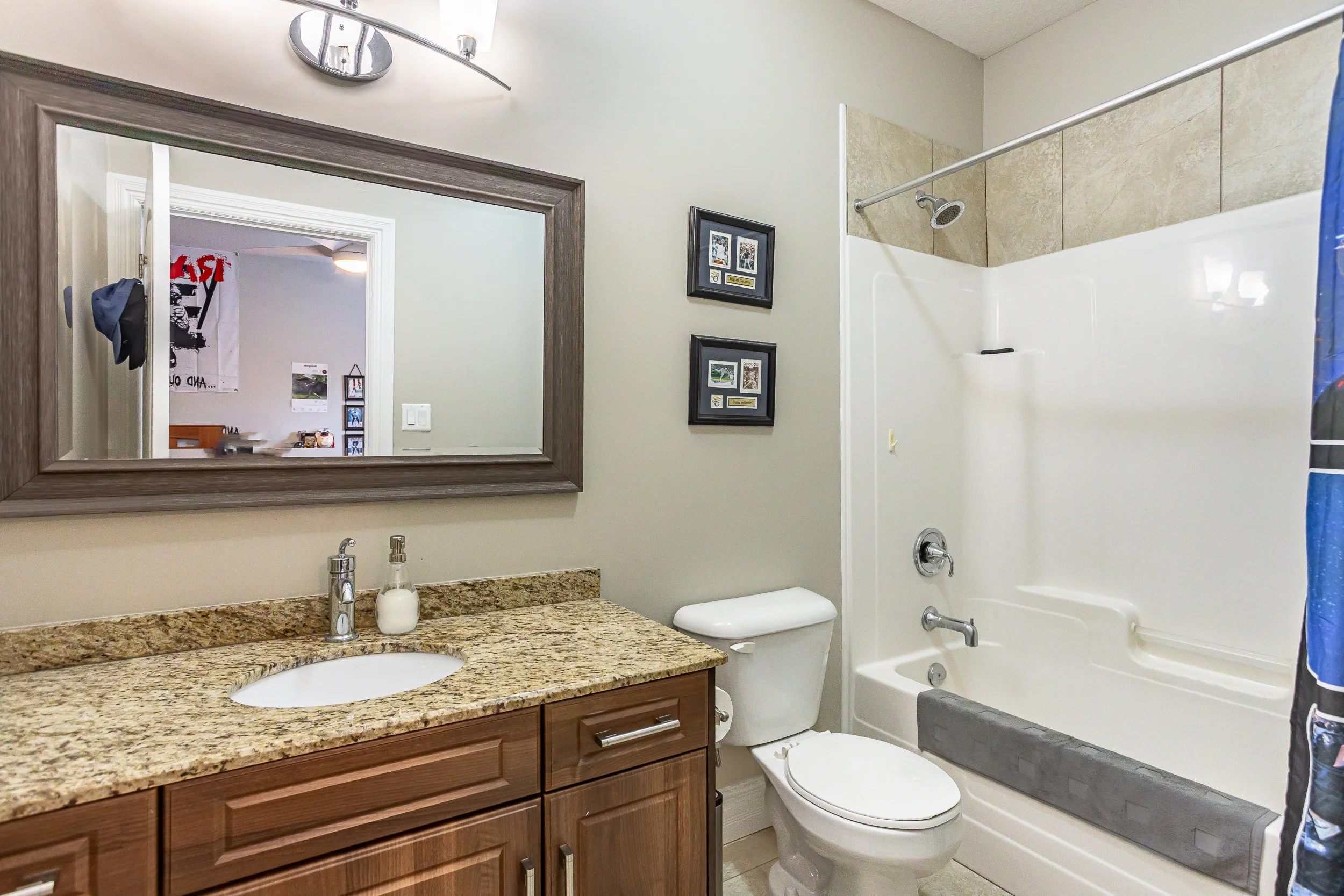 3399 Crane Ave-21.jpg