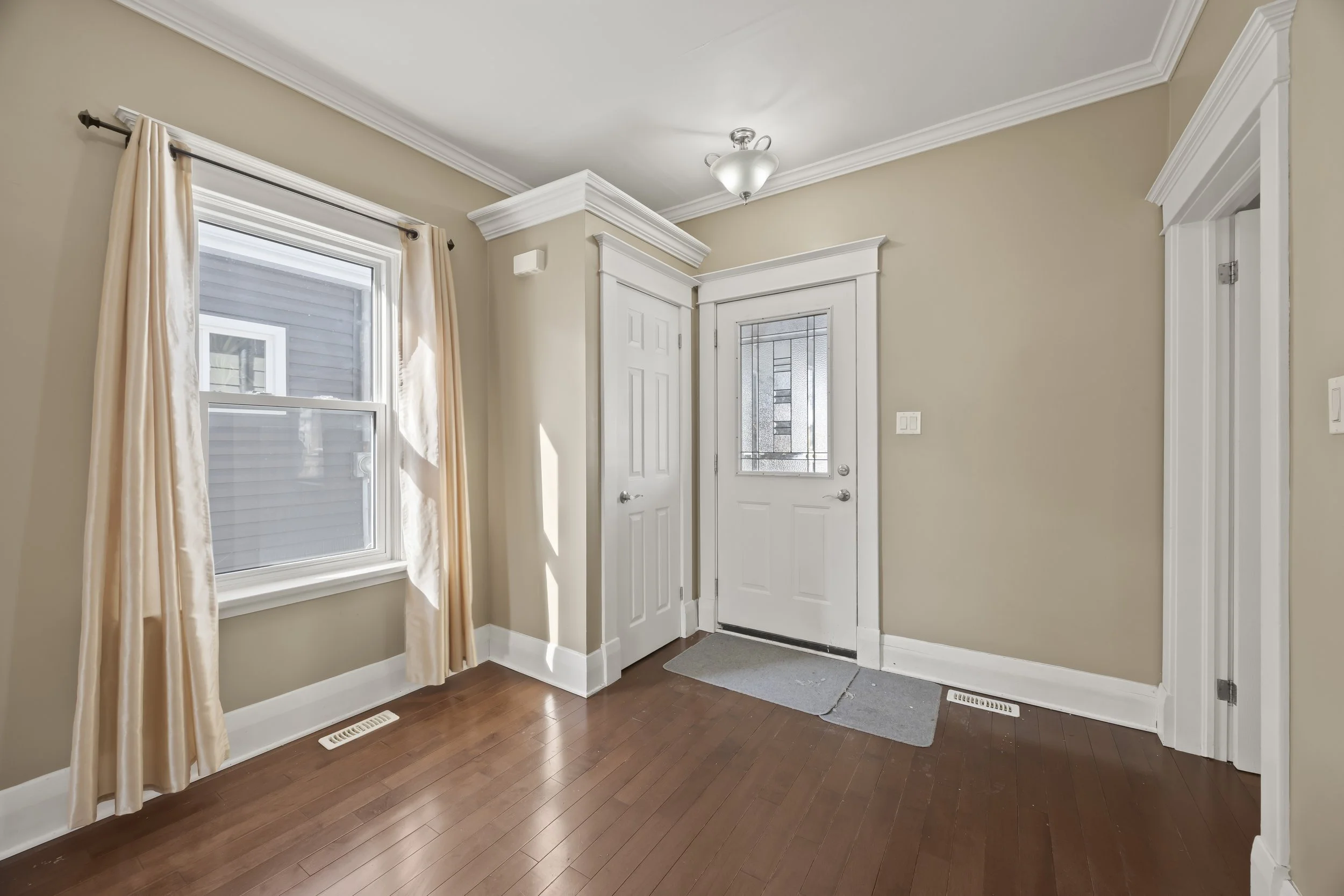 33 Terrance St. -09.JPG