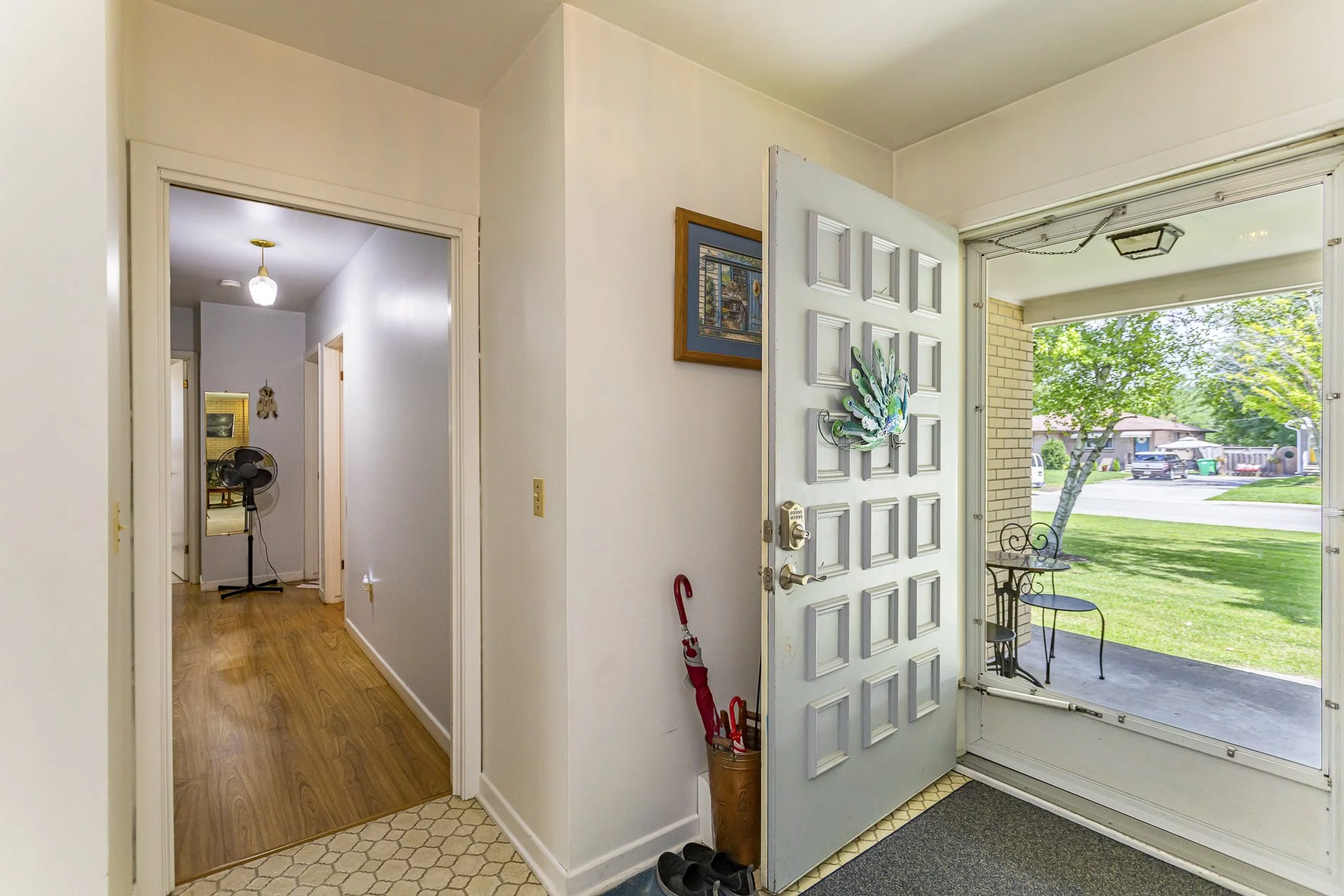 160 Ewen Ave_07.jpg