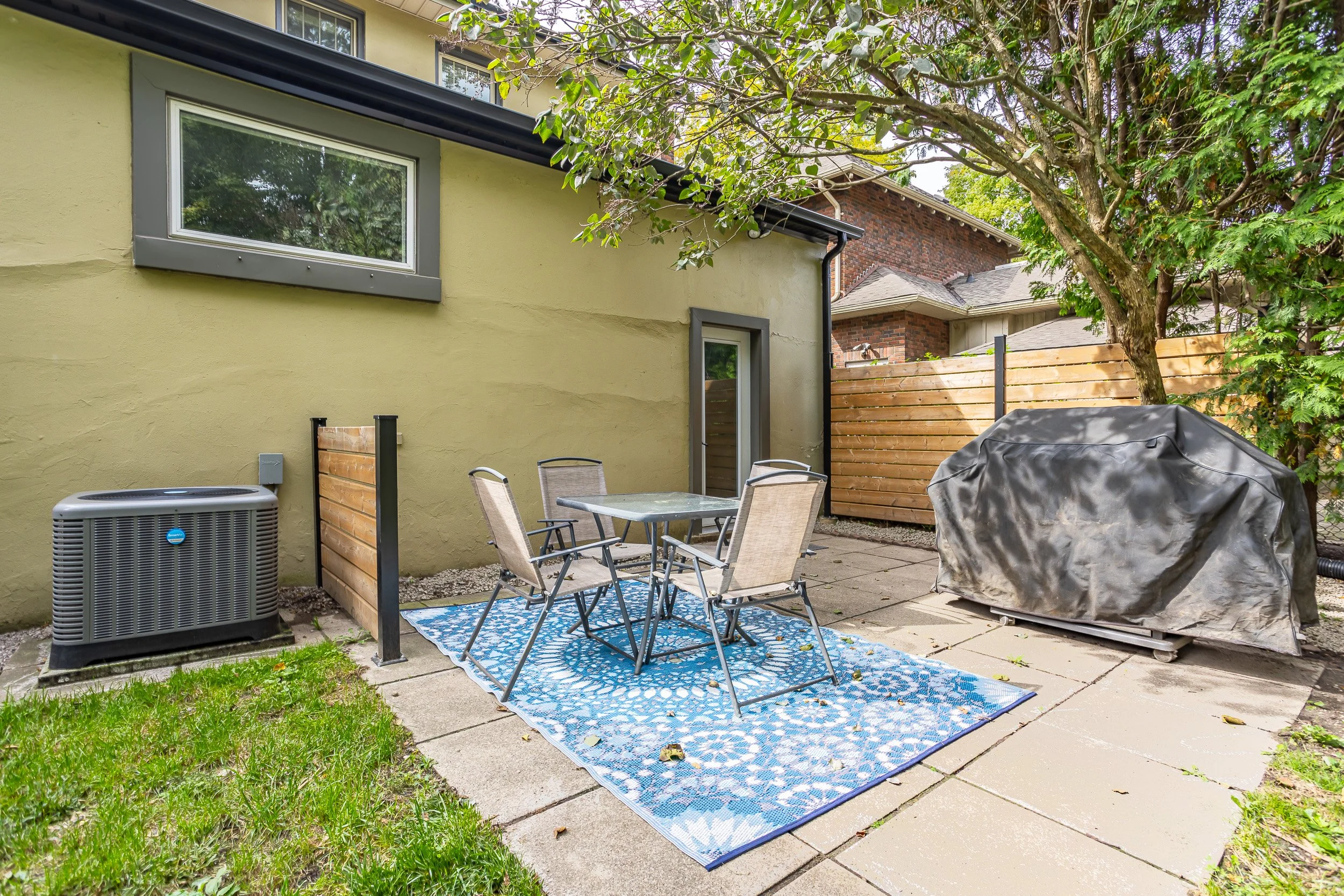 846 Colborne St-37.jpg