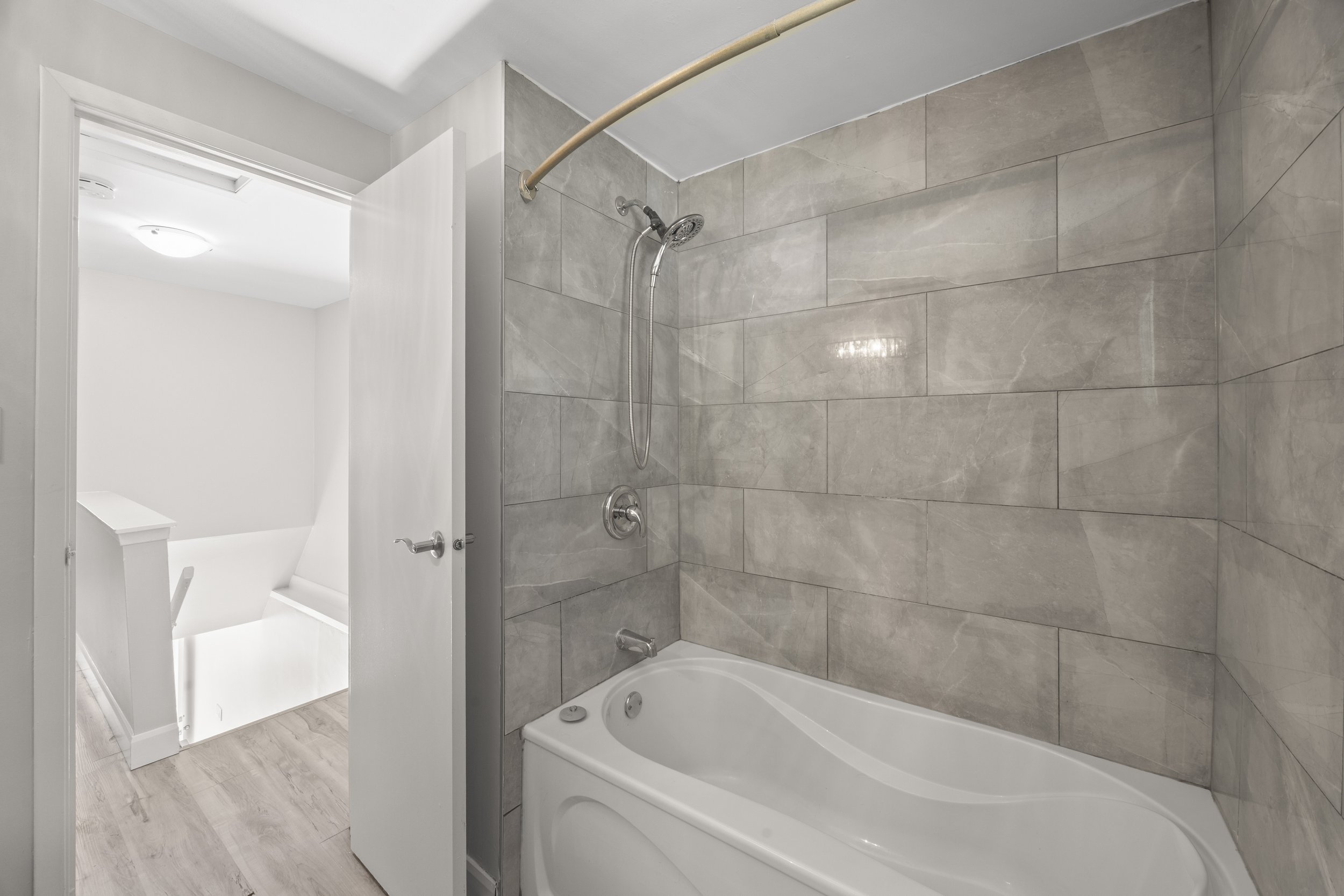 1767 Aldersbrook Rd -23.JPG