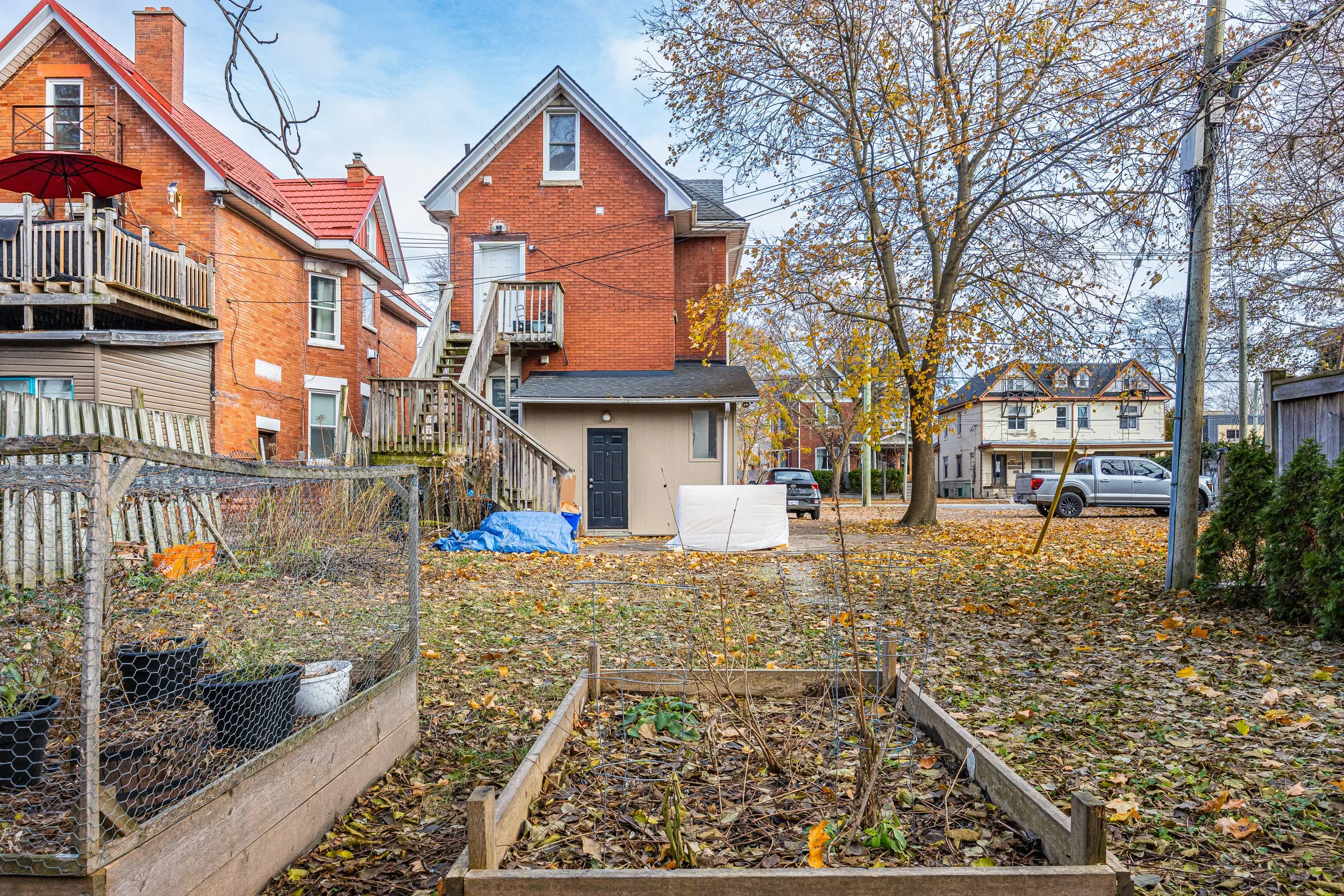 551 Adealide St North -38.jpg