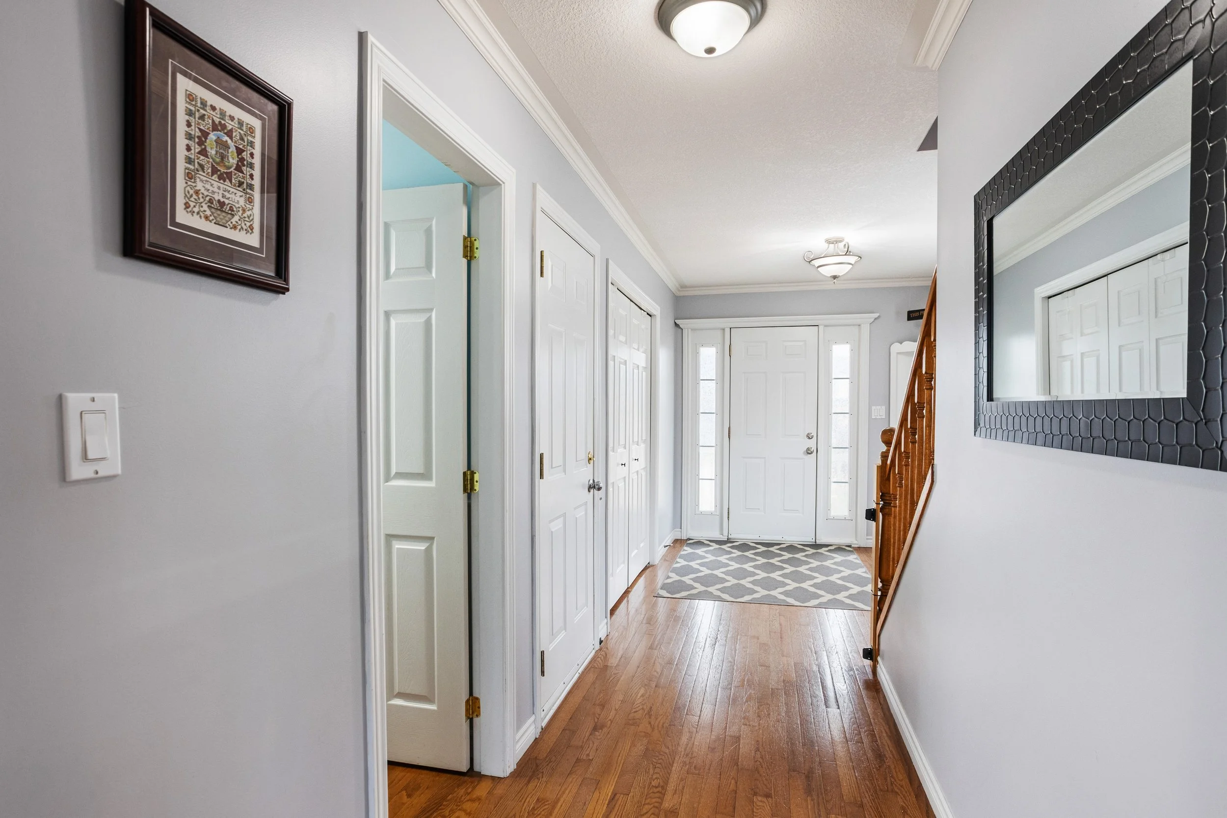 260 Mutual Dr - 07.jpg