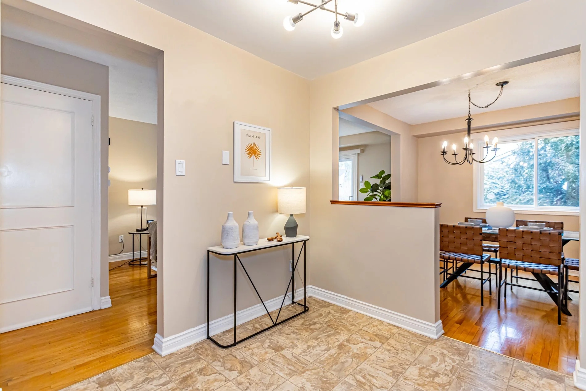 1-231 Windsor Ave-12.jpg