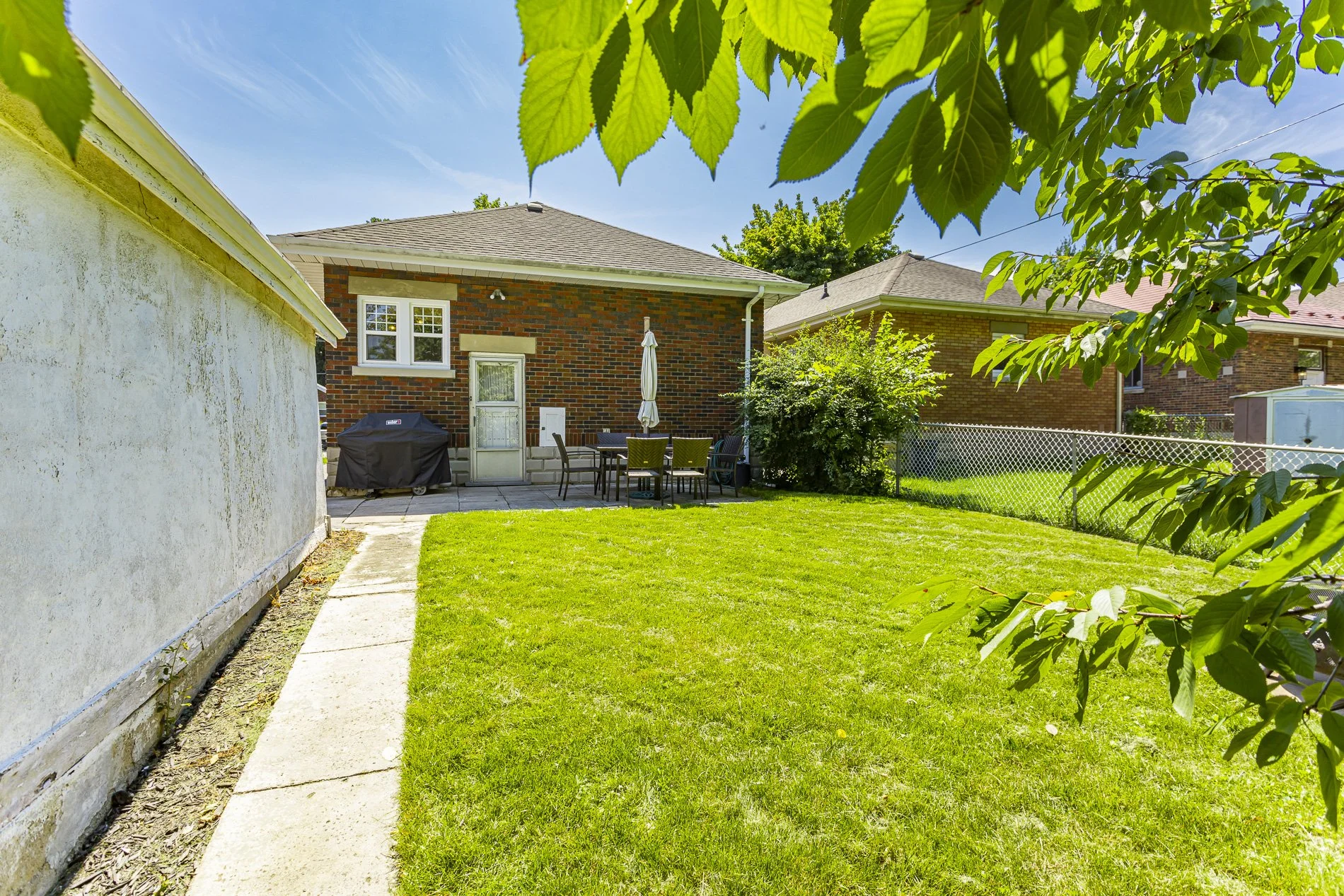 668 Emery St_39.jpg
