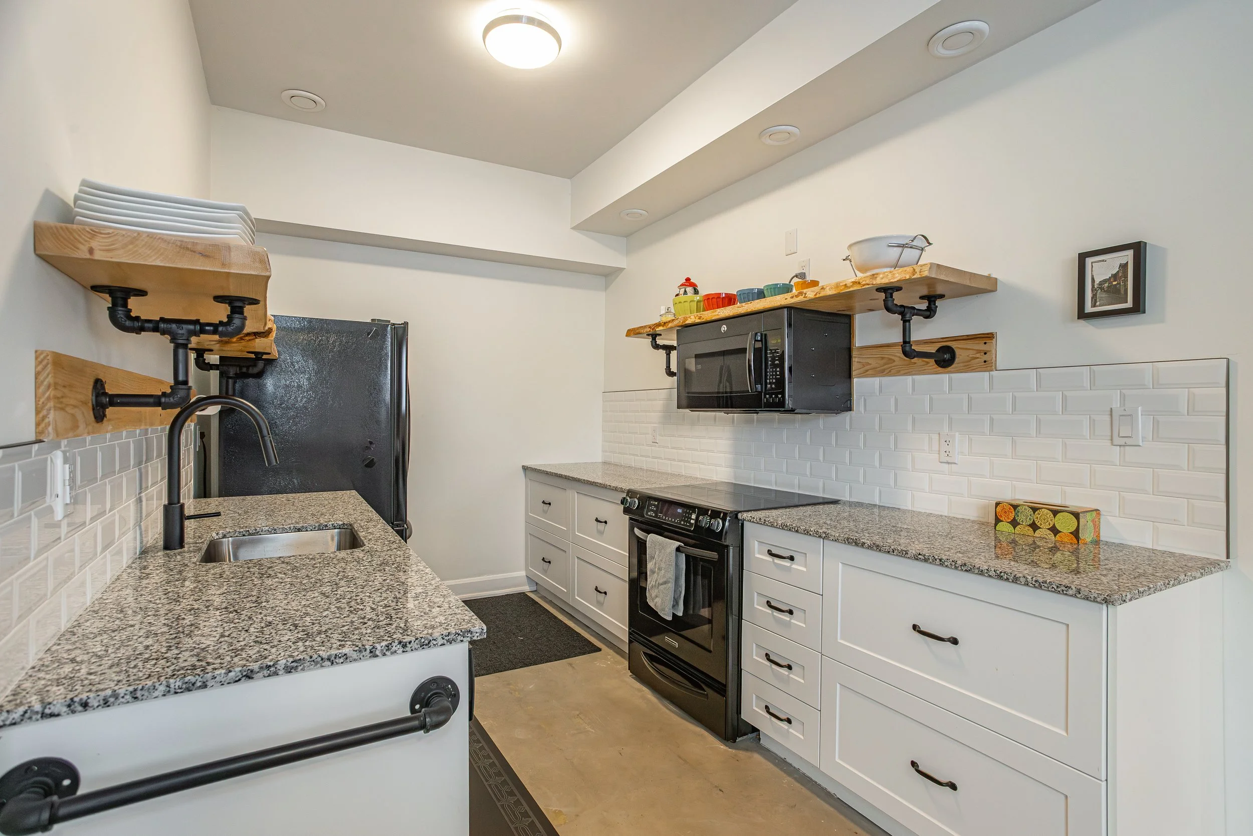 2-159 Windermere Rd-72.jpg