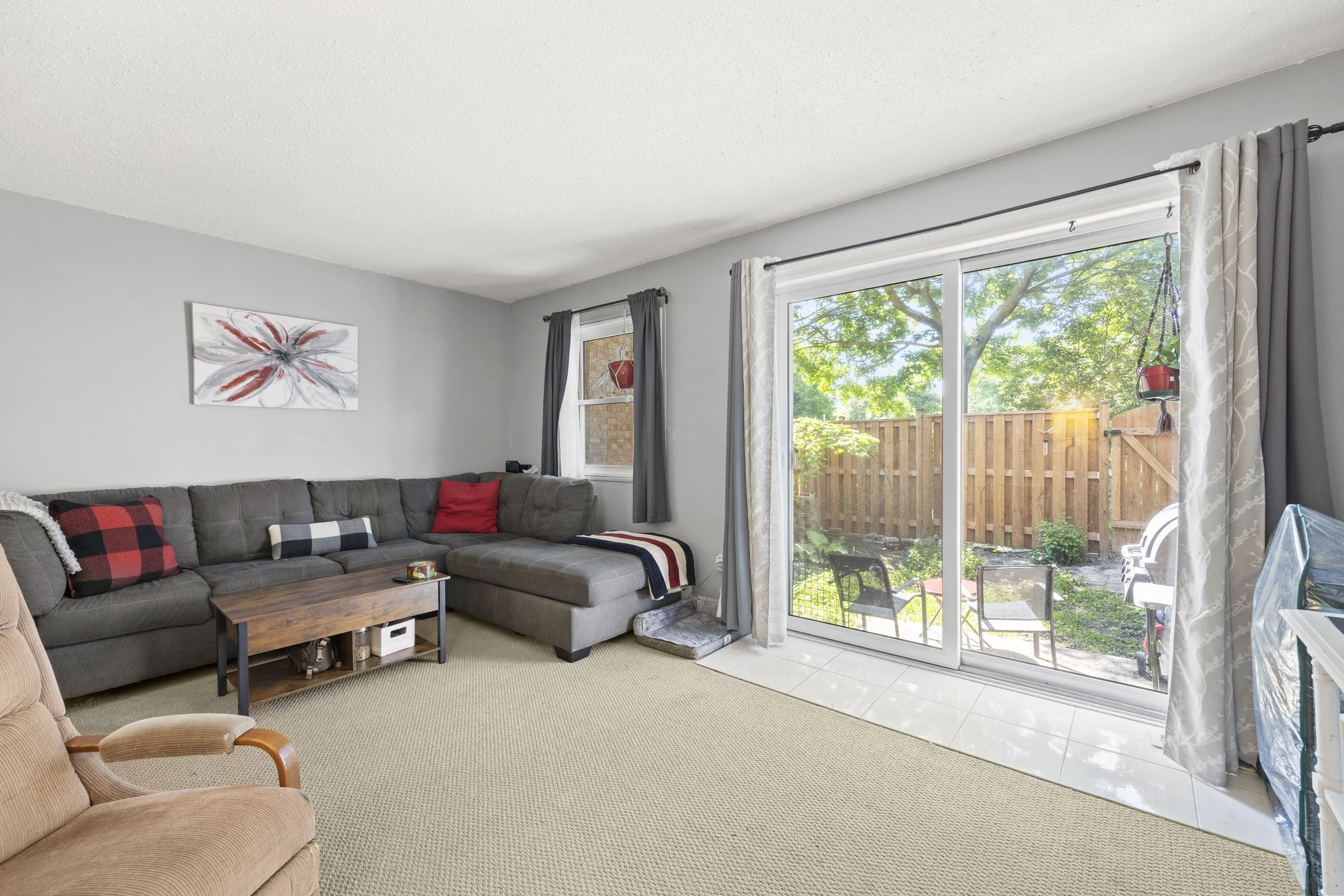 453 Wilkins St -12.JPG