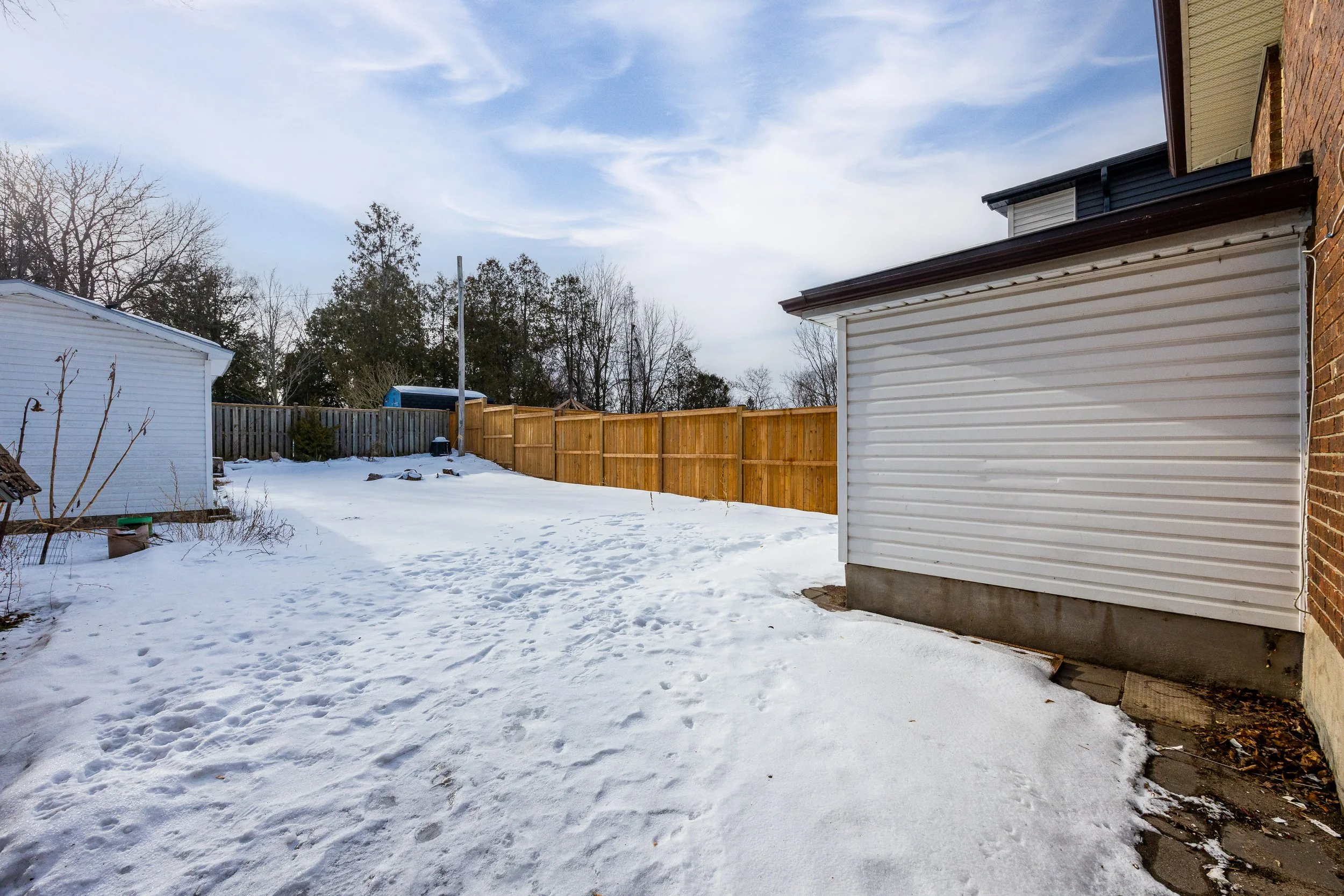 329 Thompson Rd -34.jpg