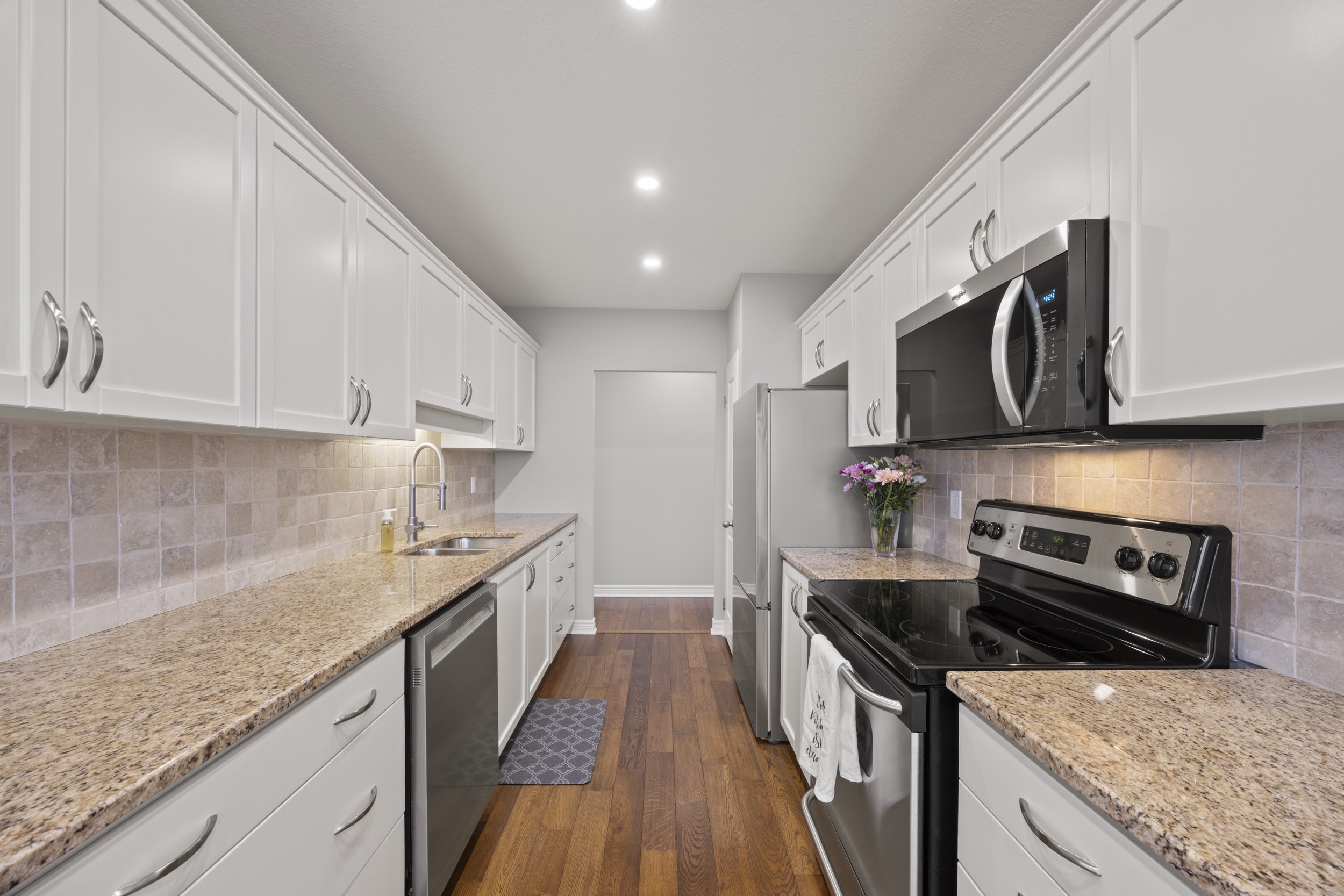 1104-353 Commissioners Rd W -21.JPG