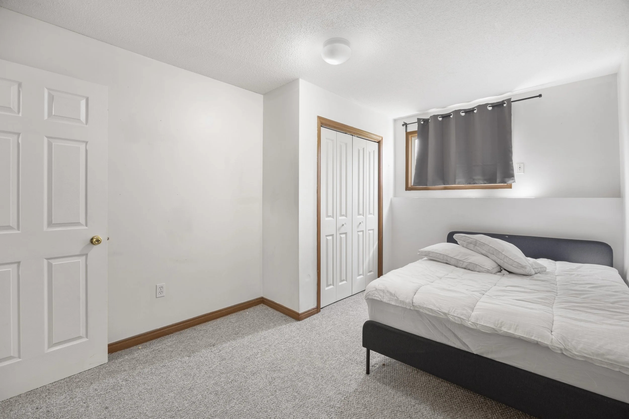 351 Fleming Dr -33.JPG