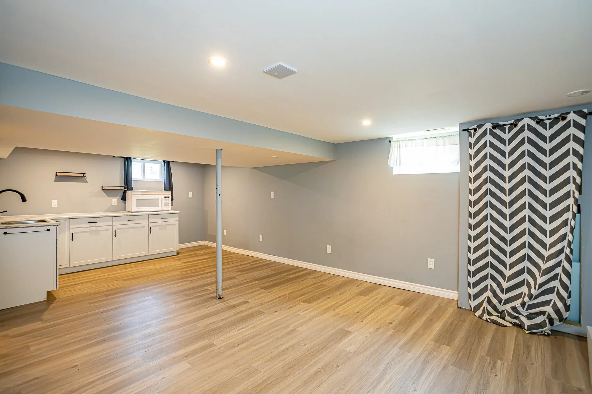 350 Winnipeg Blvd-33.jpg