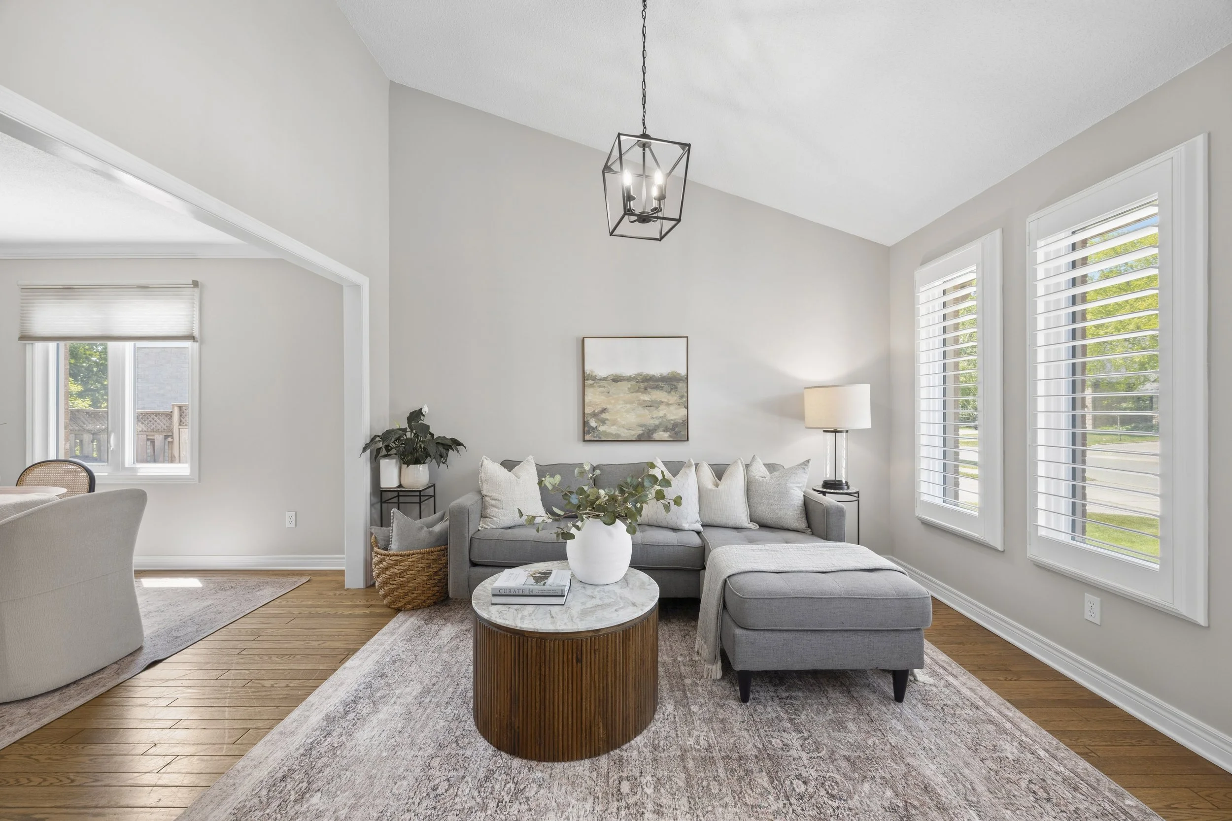 245 Ensign Cres -09.JPG