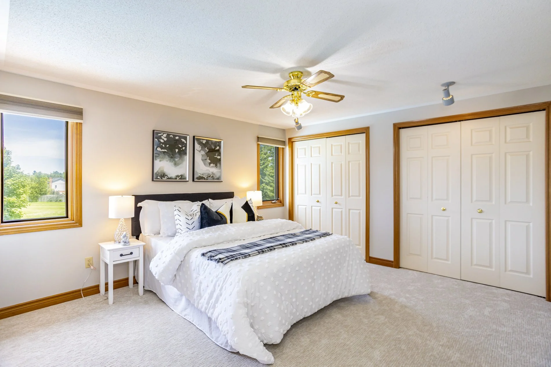 70 Thumnderbird Cres_28.JPG