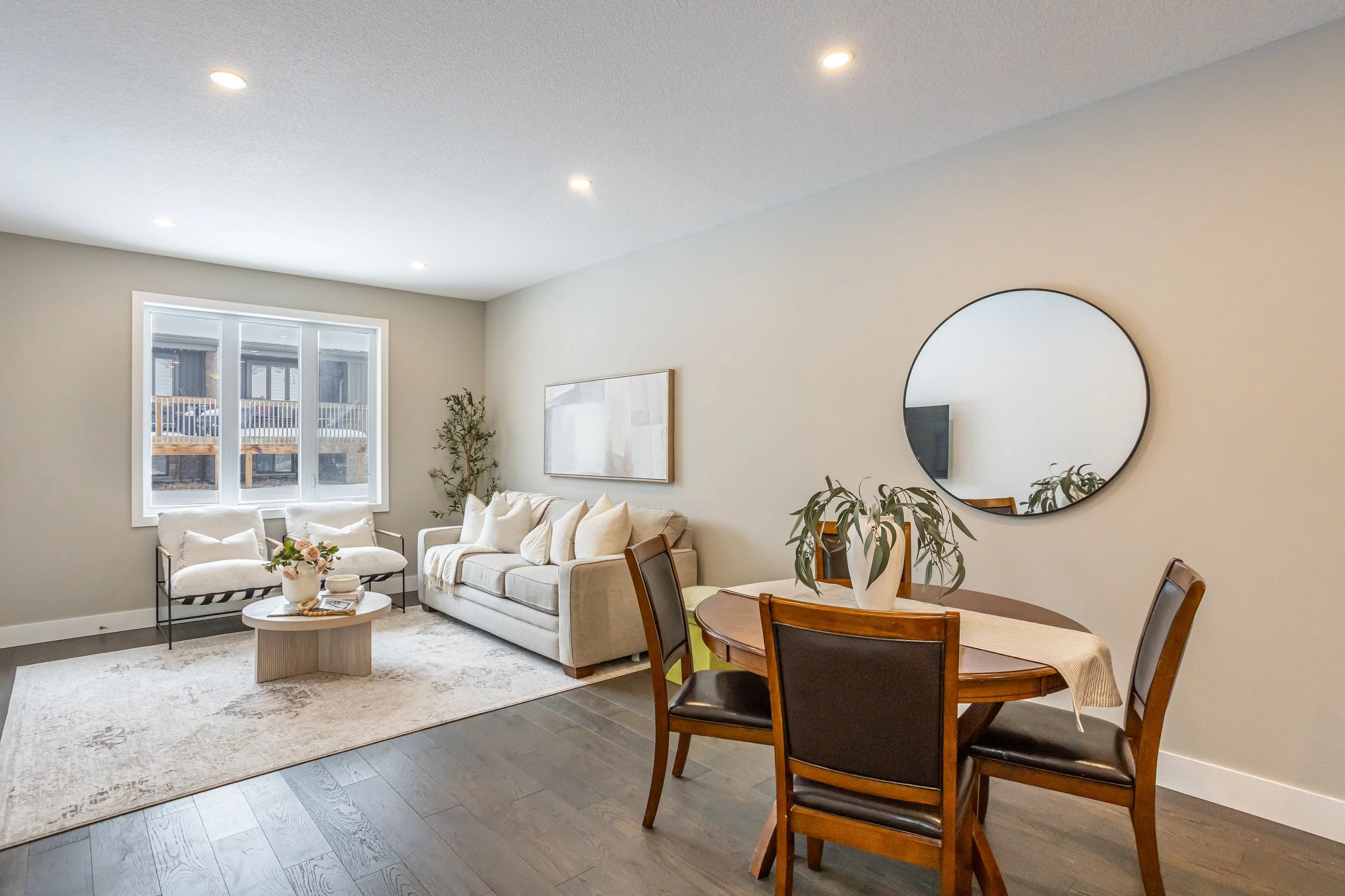 7-1347 Whetherfield St-14.jpg