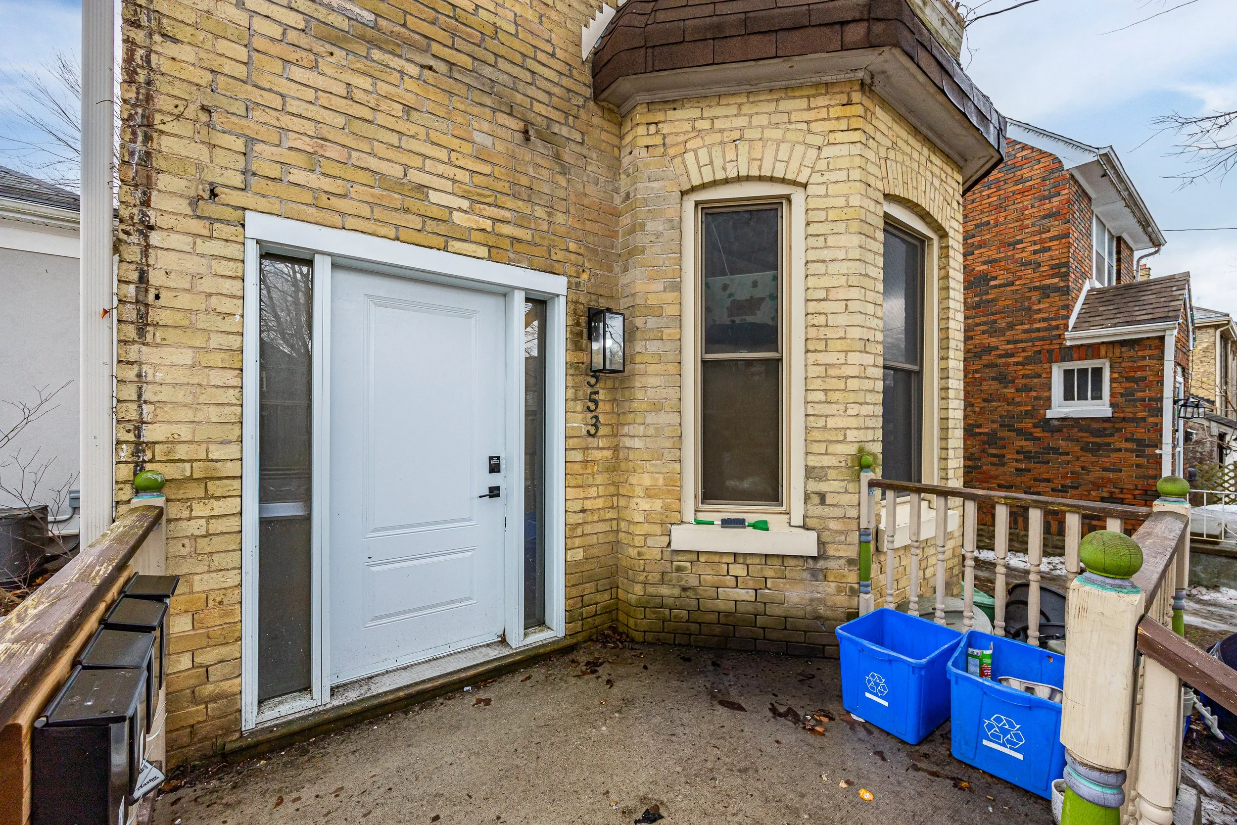 2-353 Central Ave -06.jpg