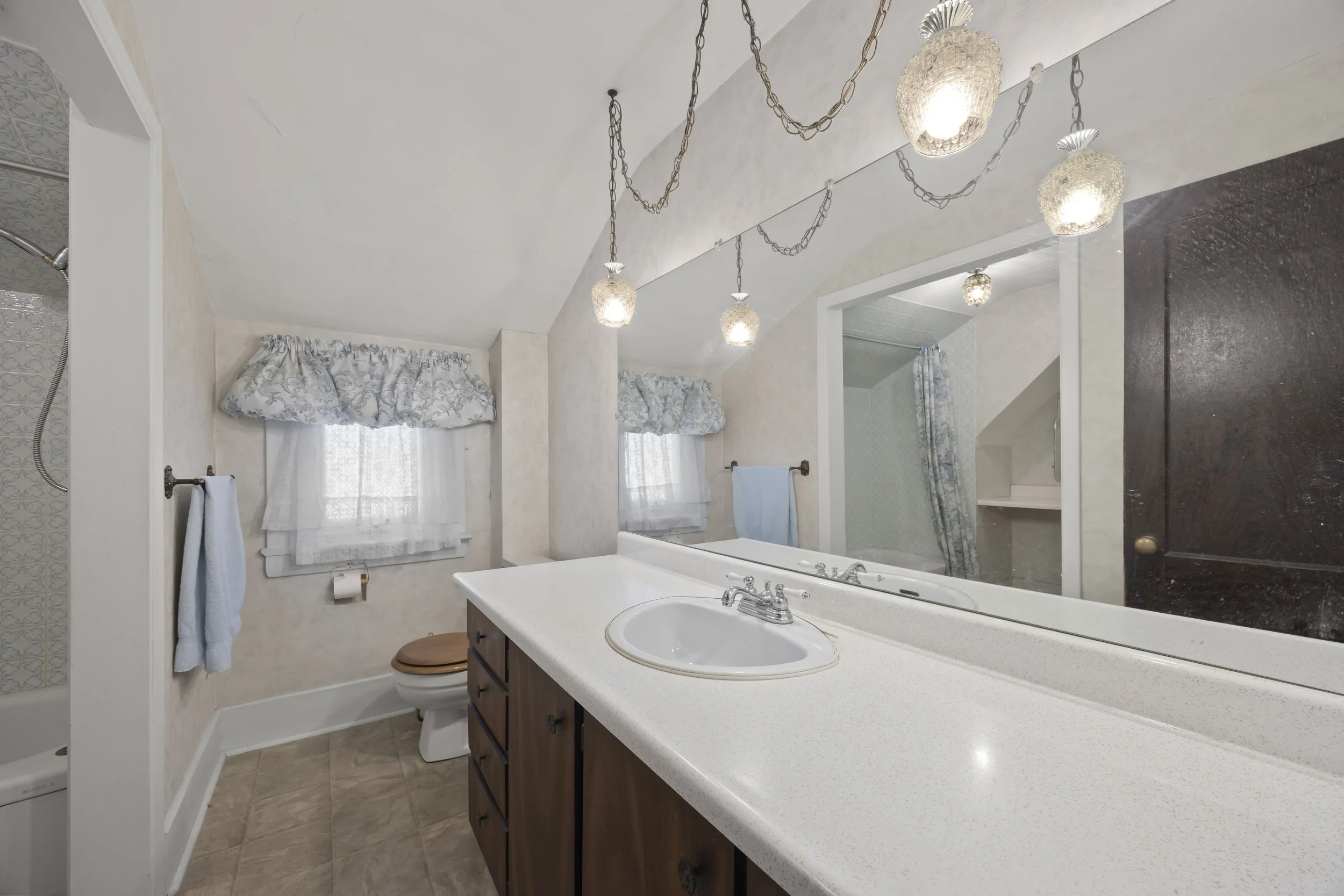 136 Queen St -25.JPG