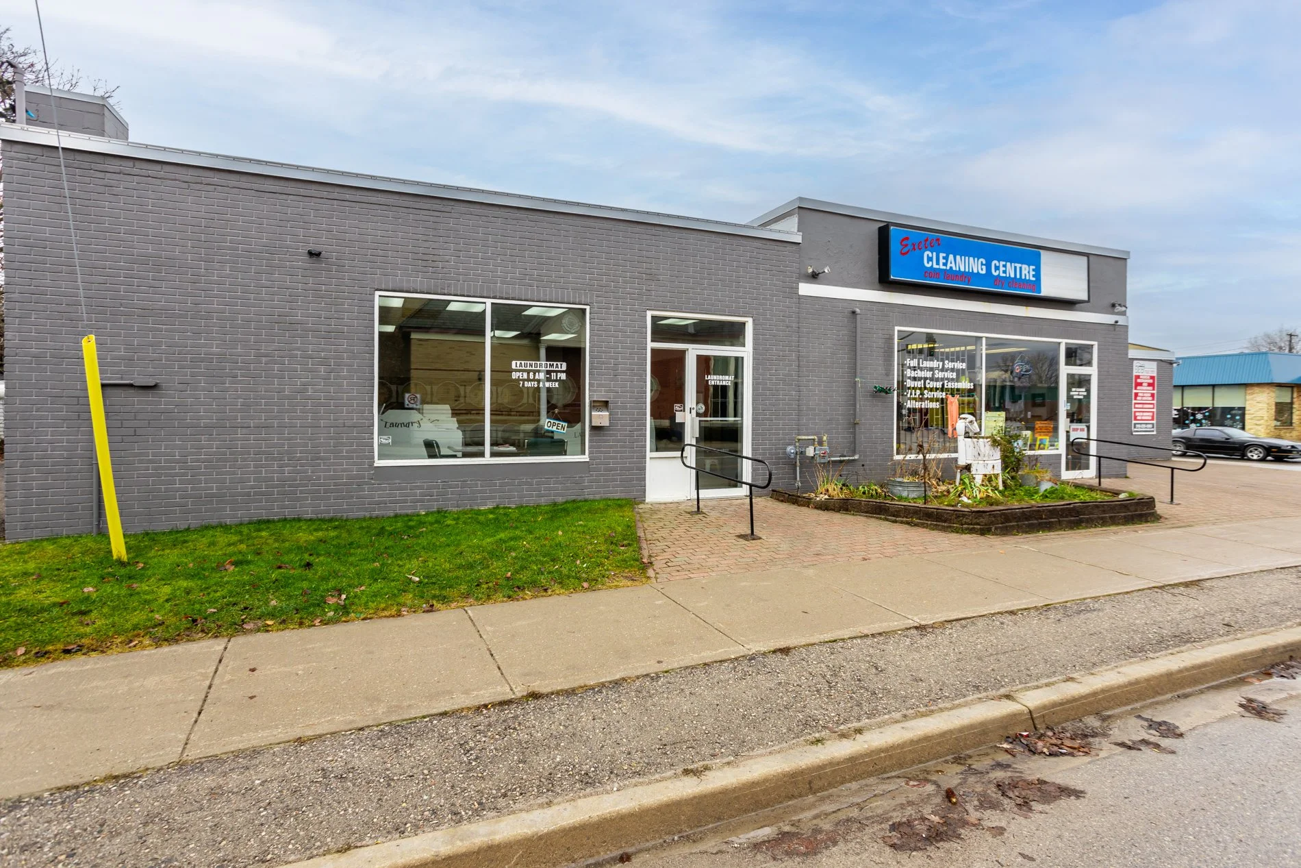 342 Main St S-3.jpg