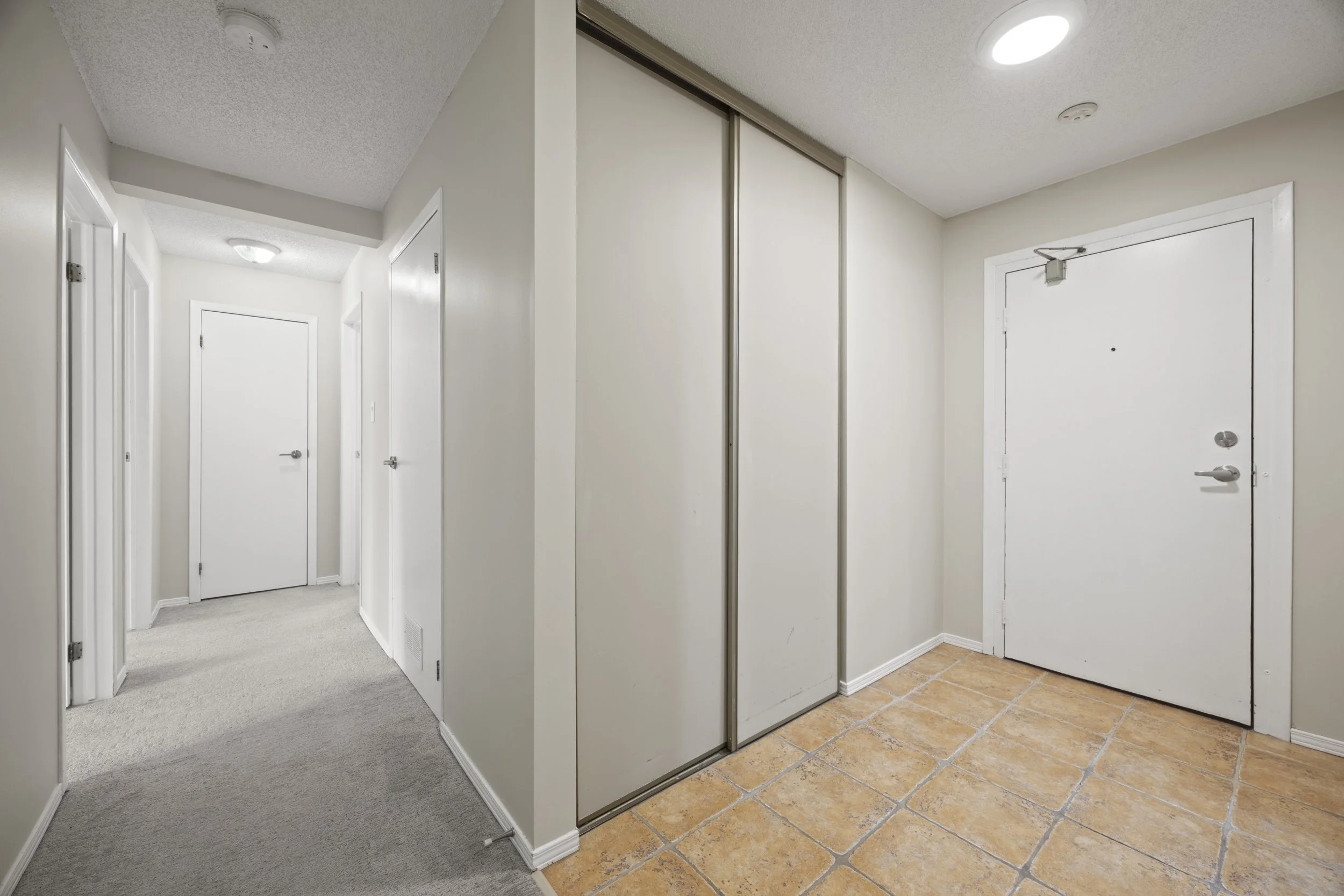 208 - 2228 Trafalgar St -17.JPG