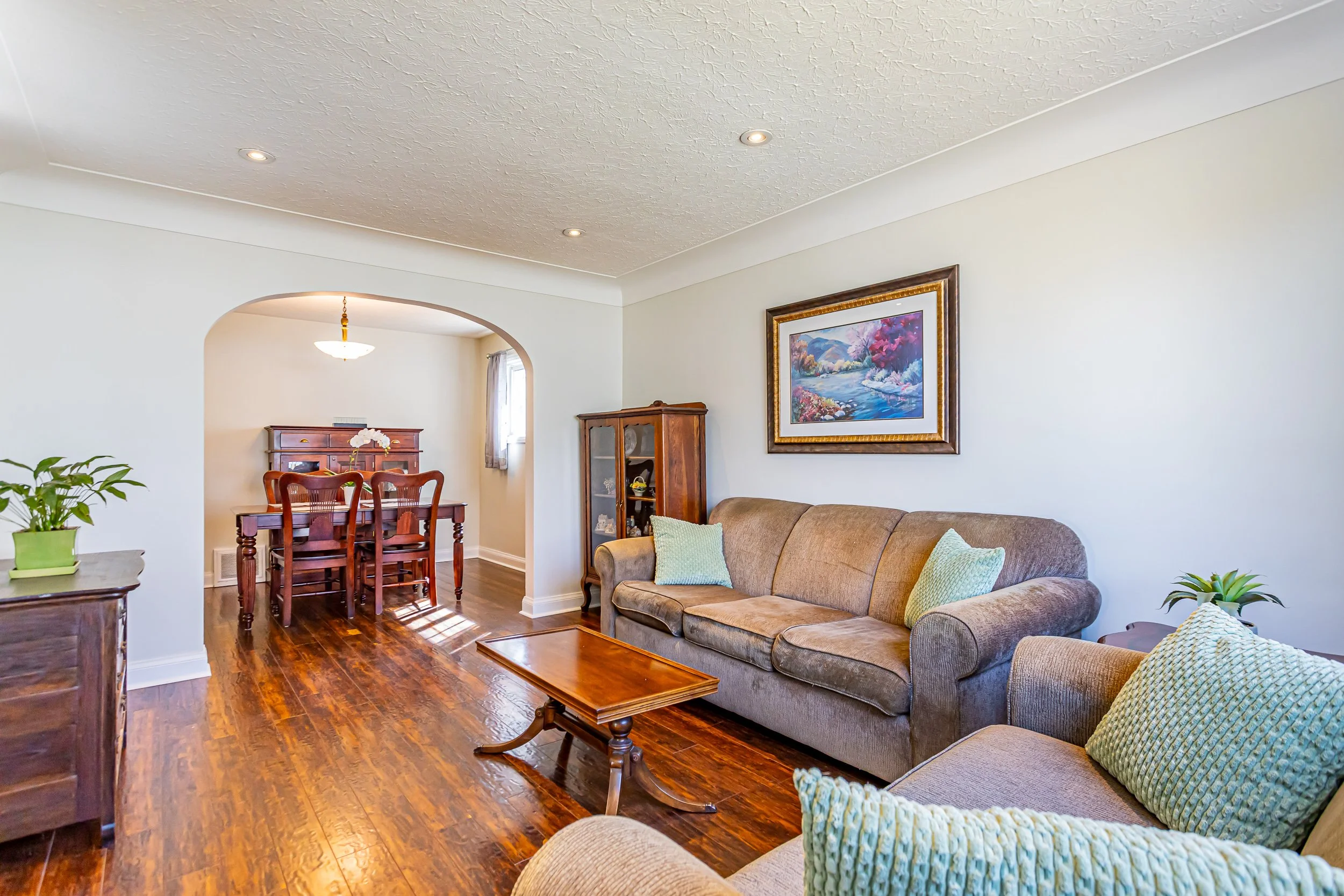 86 Linwood St-7.jpg