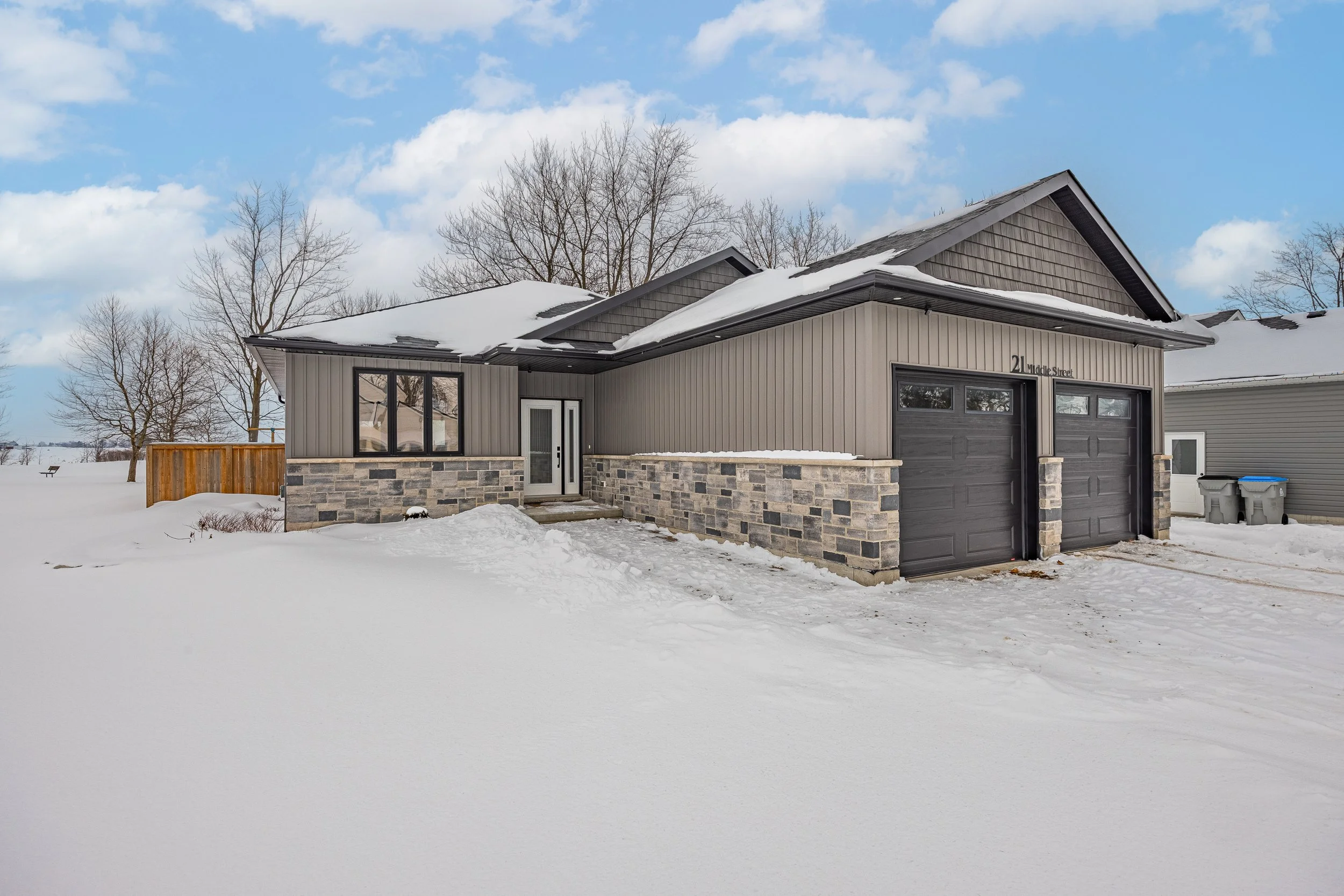 21 Middle St -04.jpg