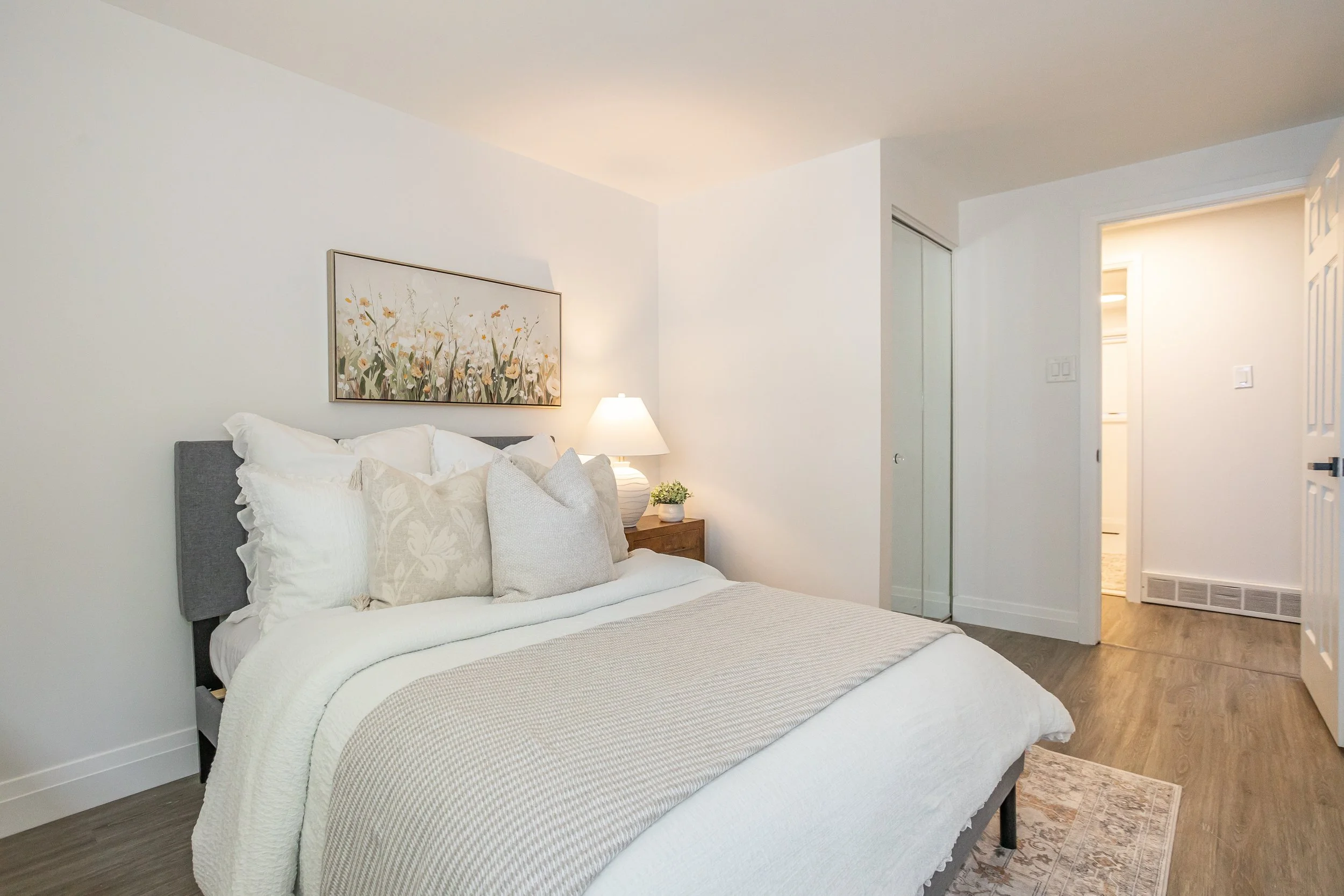 278 Grand View Ave-20.jpg