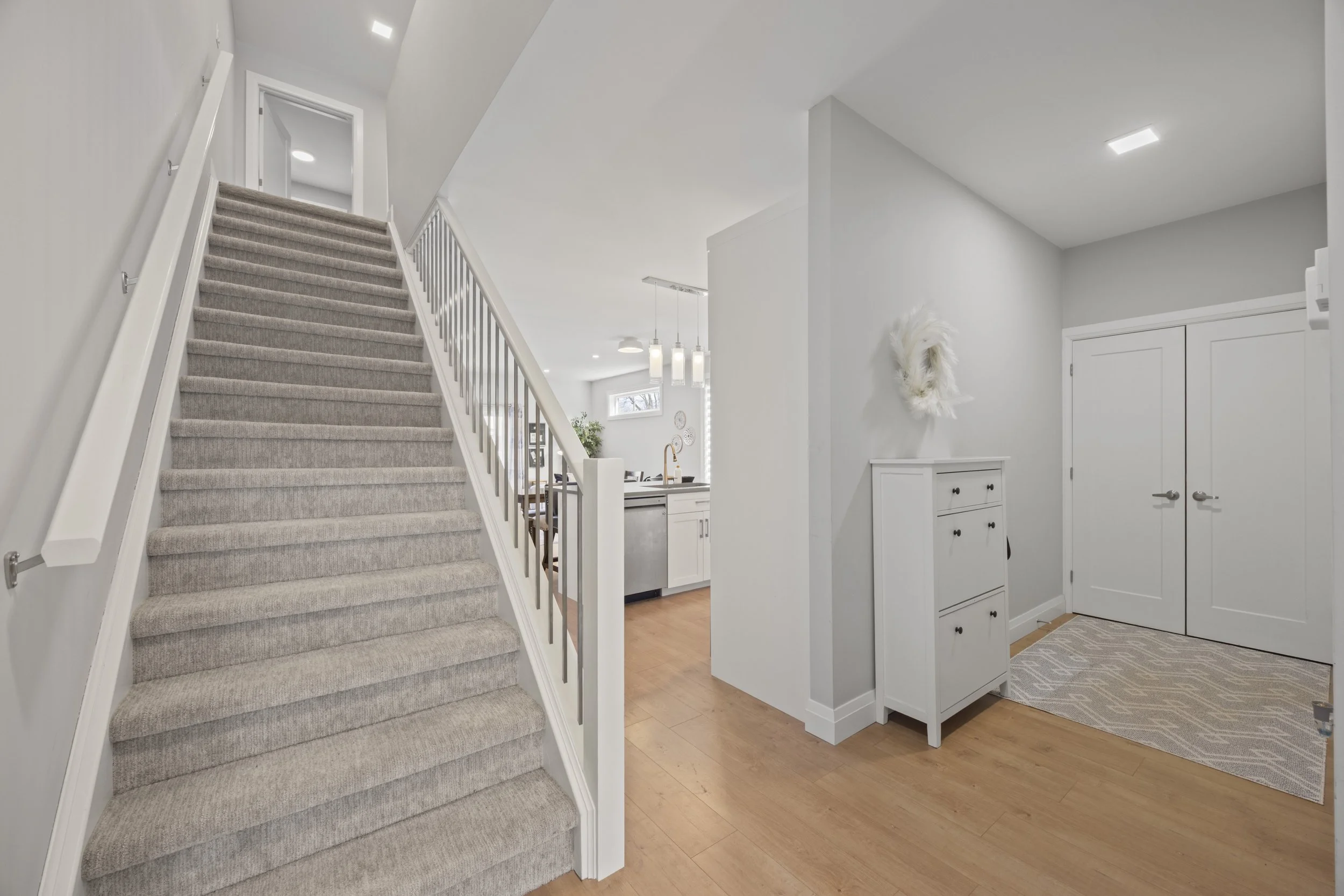 1-176 King St -22.JPG