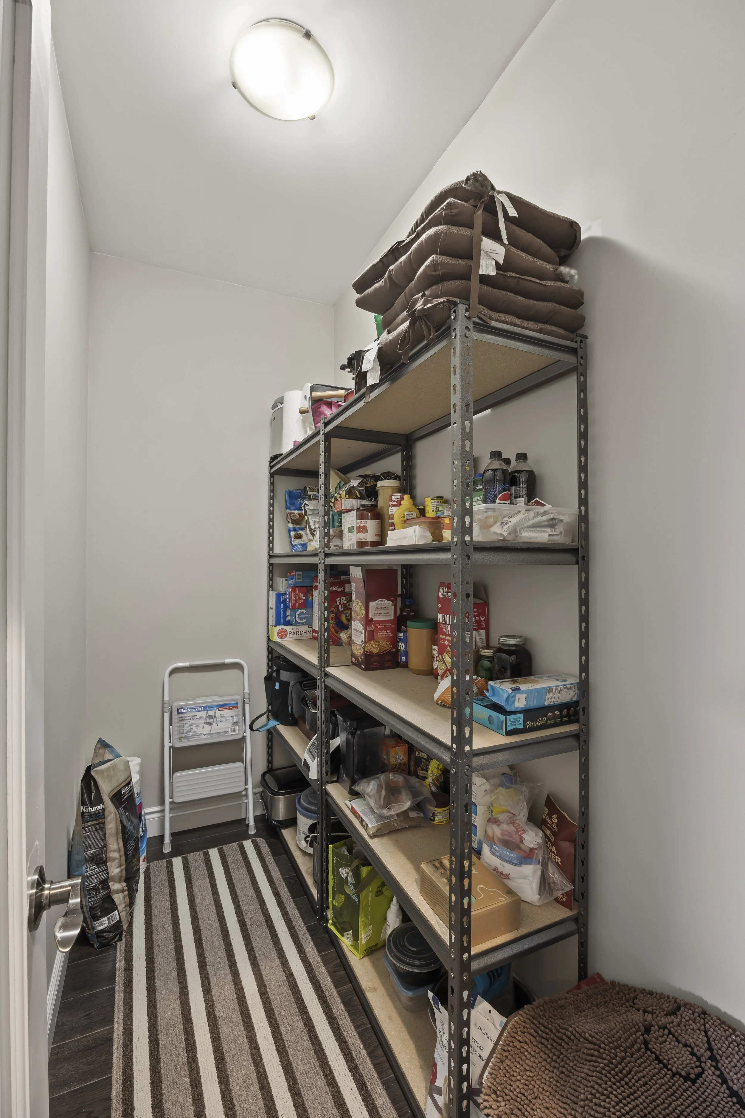 10159 Meadowlily Cres -21.JPG