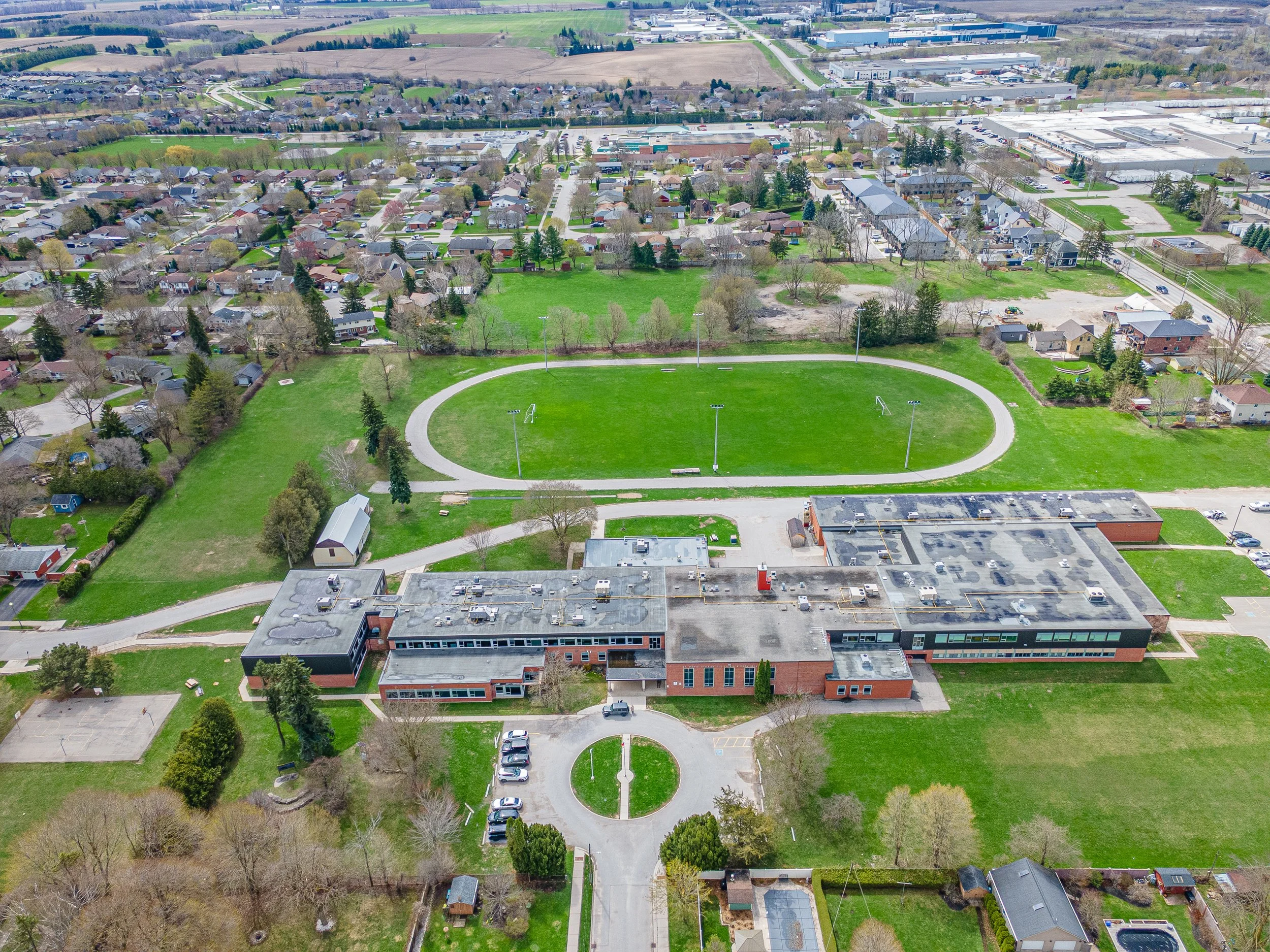 4 Oakwood Crt -54.jpg